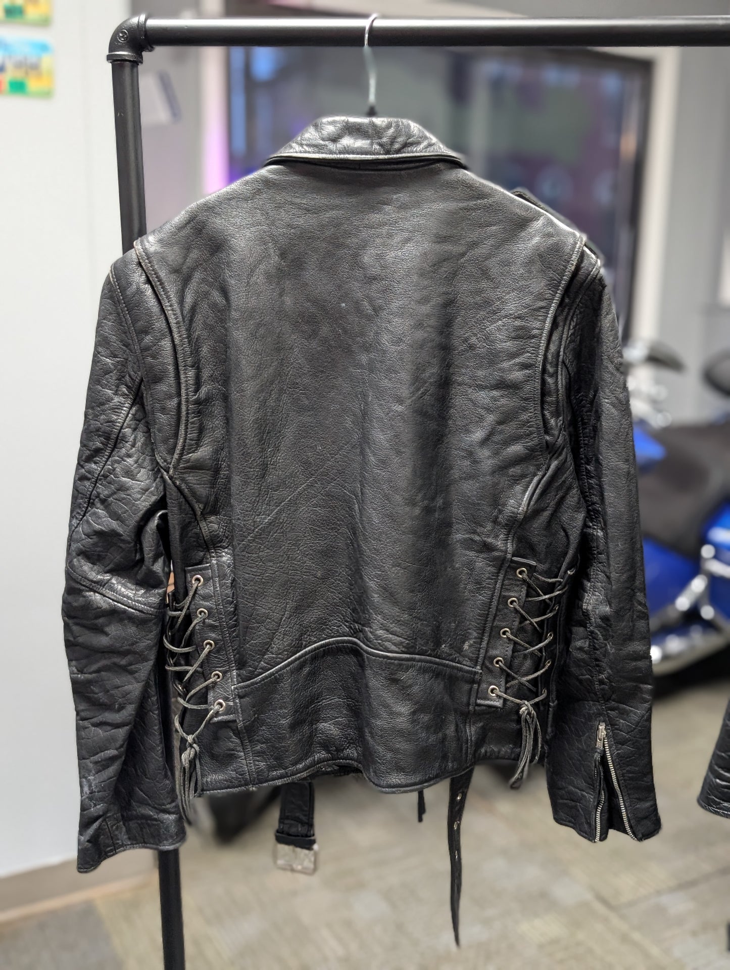 Size 40 leather jacket