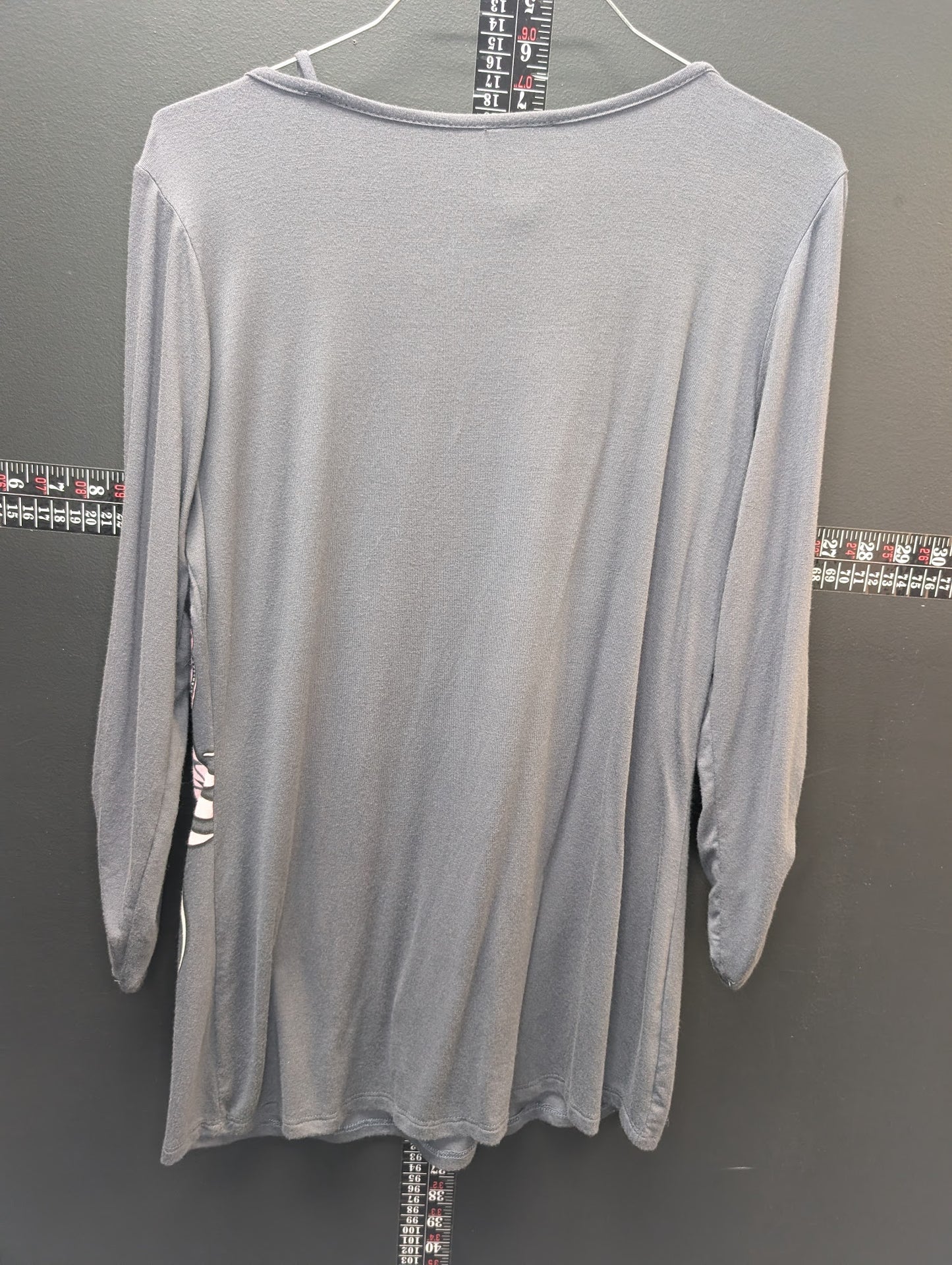 Harley-Davidson Women’s Gray 3/4 Sleeve V-Neck Studded Wing Graphic Top