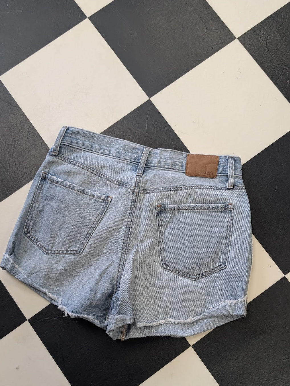 Aeropostale Distressed Denim Shorts – Light Wash Frayed Cutoffs (Size 8)