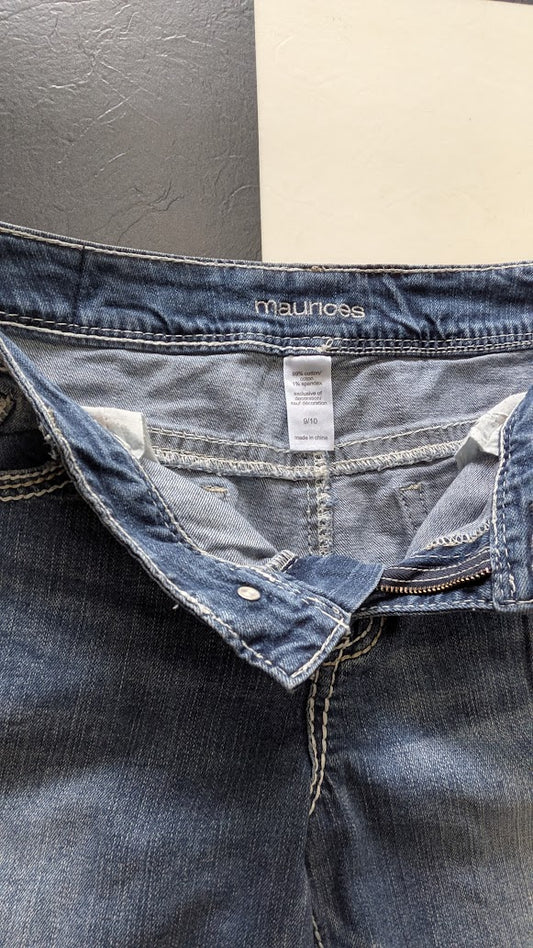 Maurices Women’s Distressed Skinny Jeans Medium Wash – Size 9/10