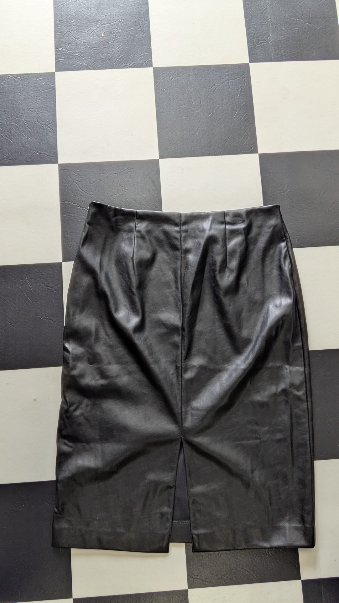 Nine West Black Faux Leather Midi Skirt – Sleek, Minimal, Effortless Edge