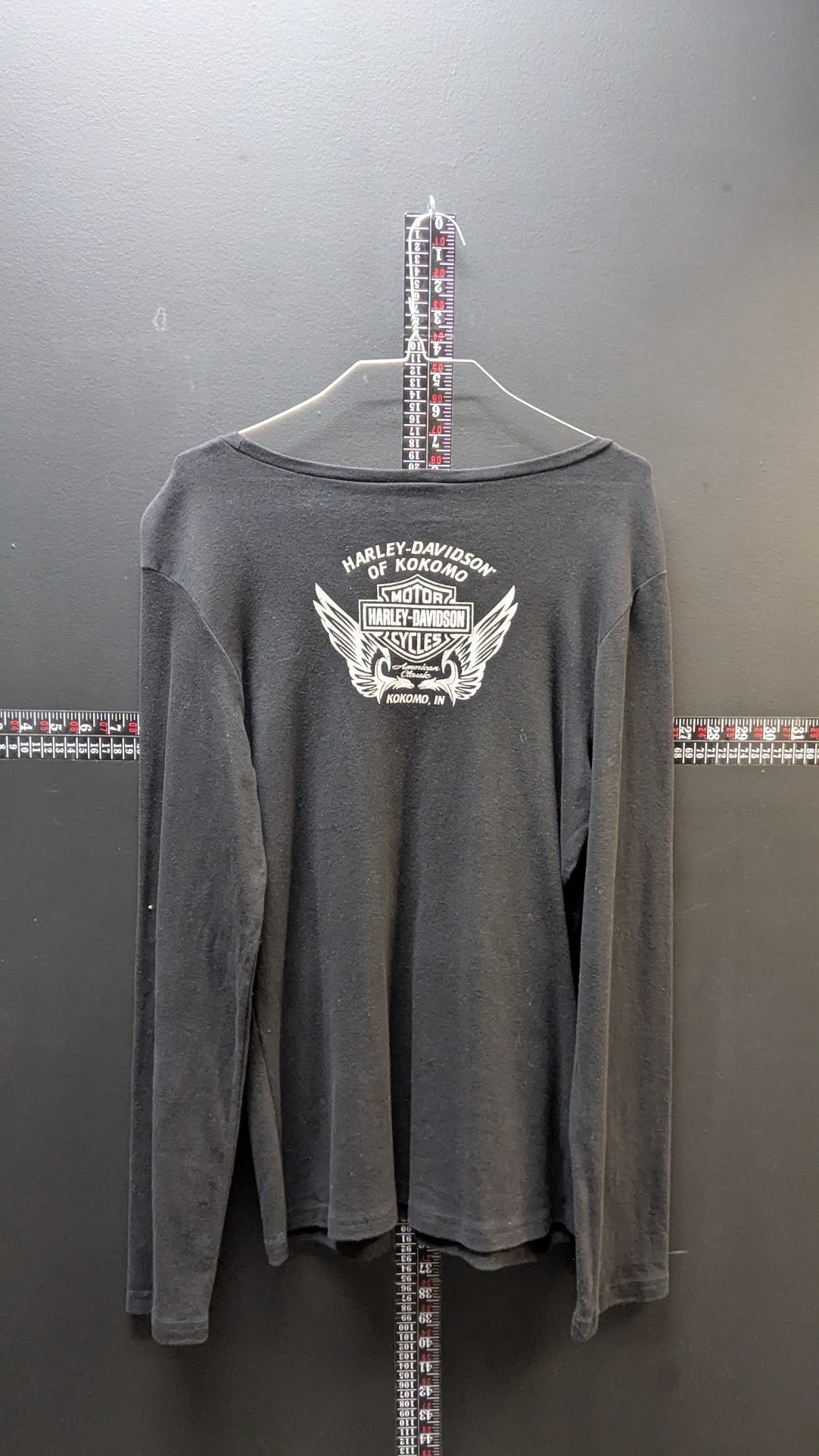 Harley-Davidson XL Black Long Sleeve Shirt – Kokomo, IN Skull Graphic (Women’s)