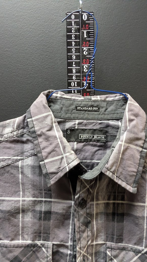 Buckle Black Plaid Button-Up Shirt – Gray – Small – Standard Fit