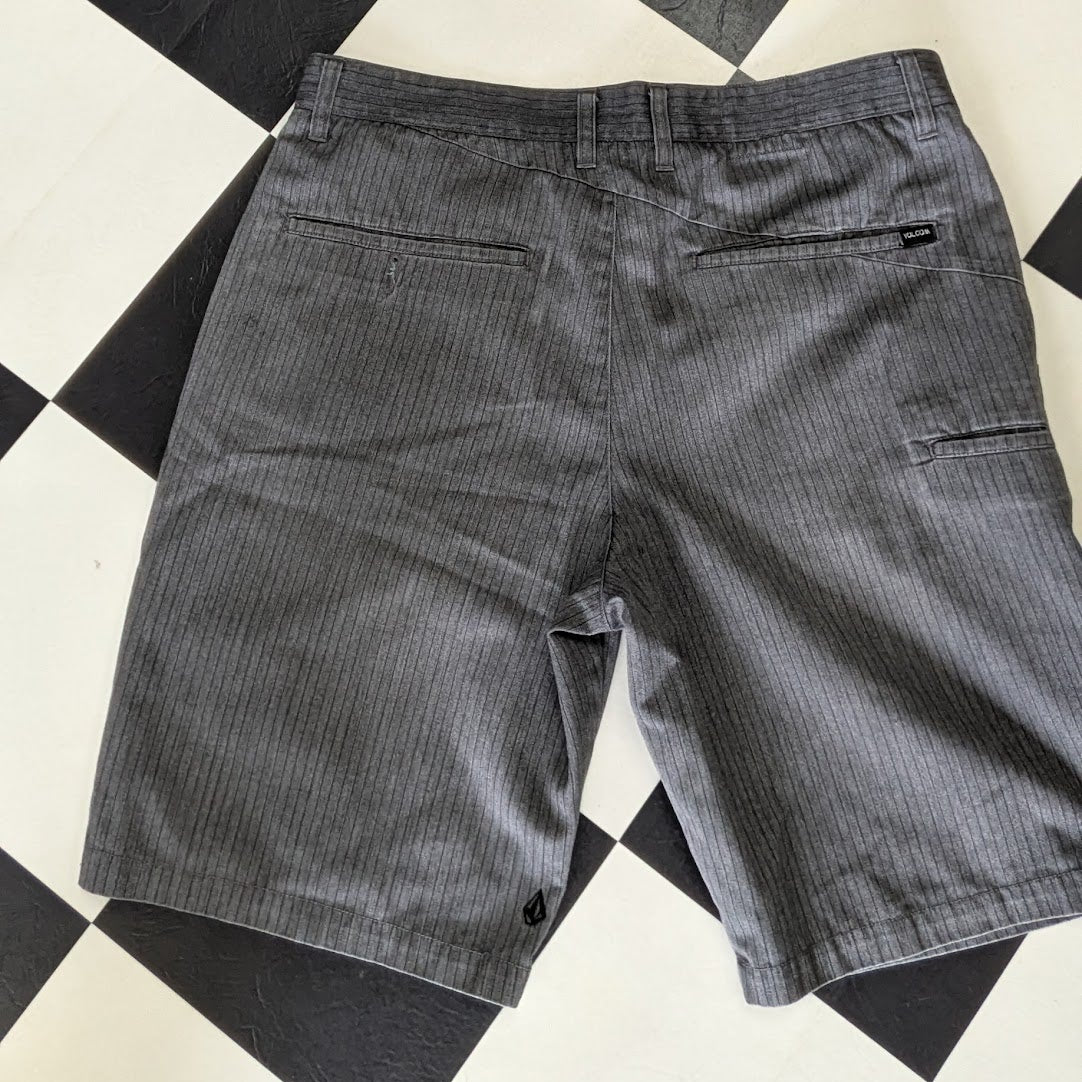 Volcom Men’s Gray Pinstripe Shorts Size 34 Casual Skate Surf Chino Shorts