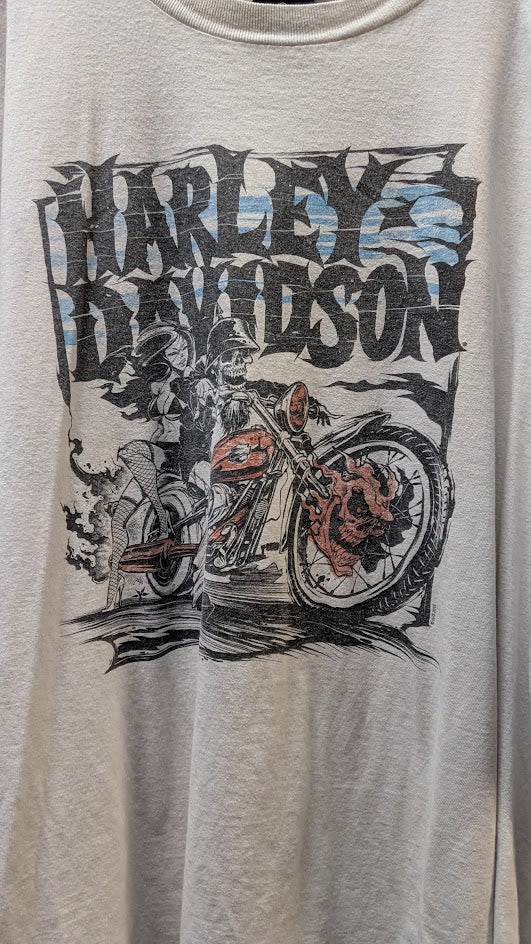 Harley-Davidson Motorcycle Graphic T-Shirt Men’s Oversized White