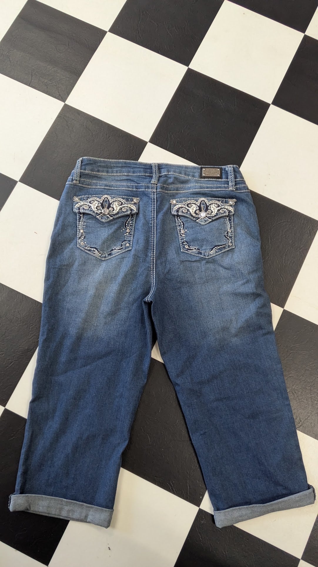 Earl Jean Capri Jeans Women's Size 12 Blue Embroidered Rhinestone Cuffed Stretch