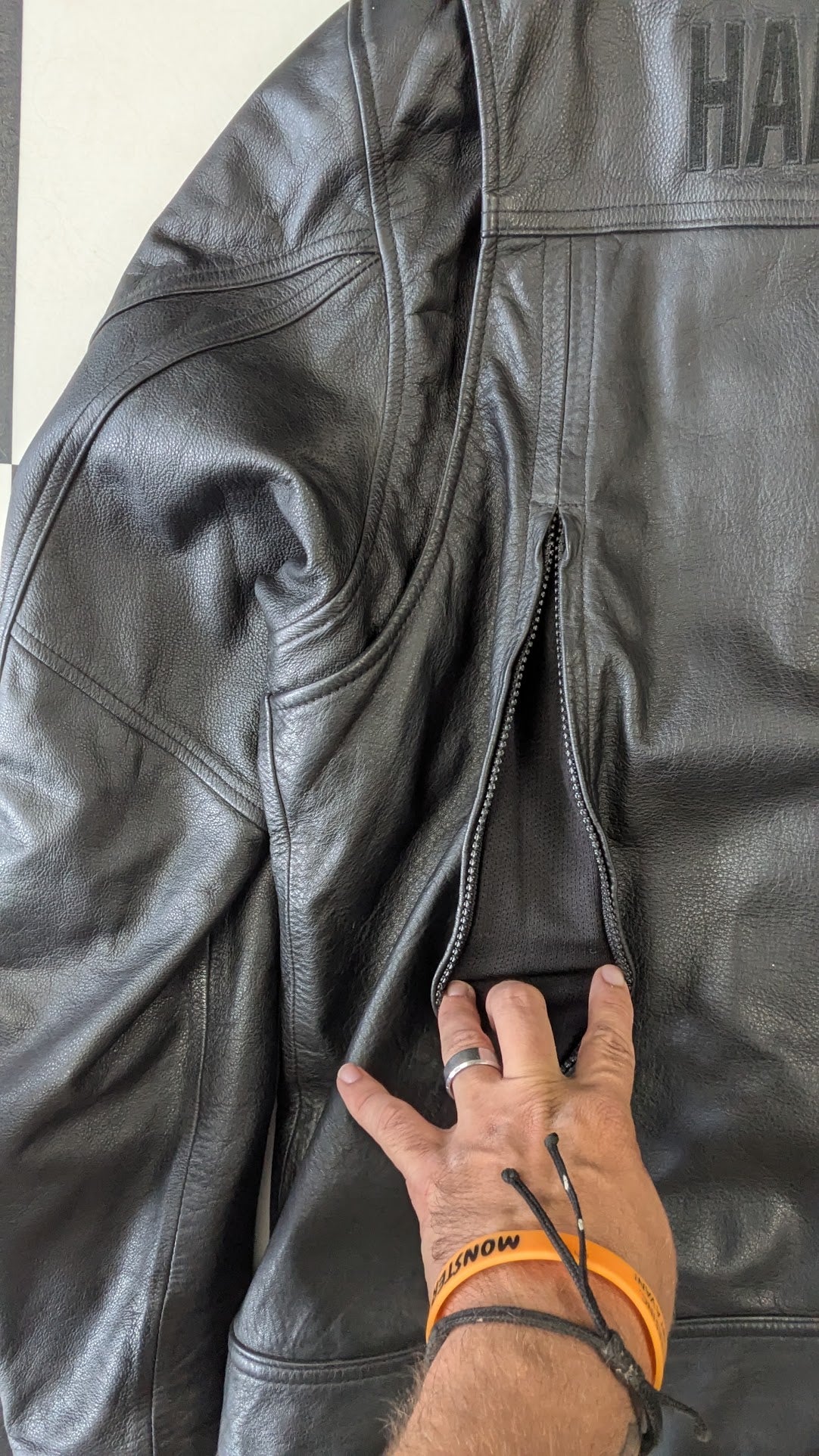 Harley-Davidson Men's Black Leather Riding Jacket with Removable Liner & Armor – Size 2XL