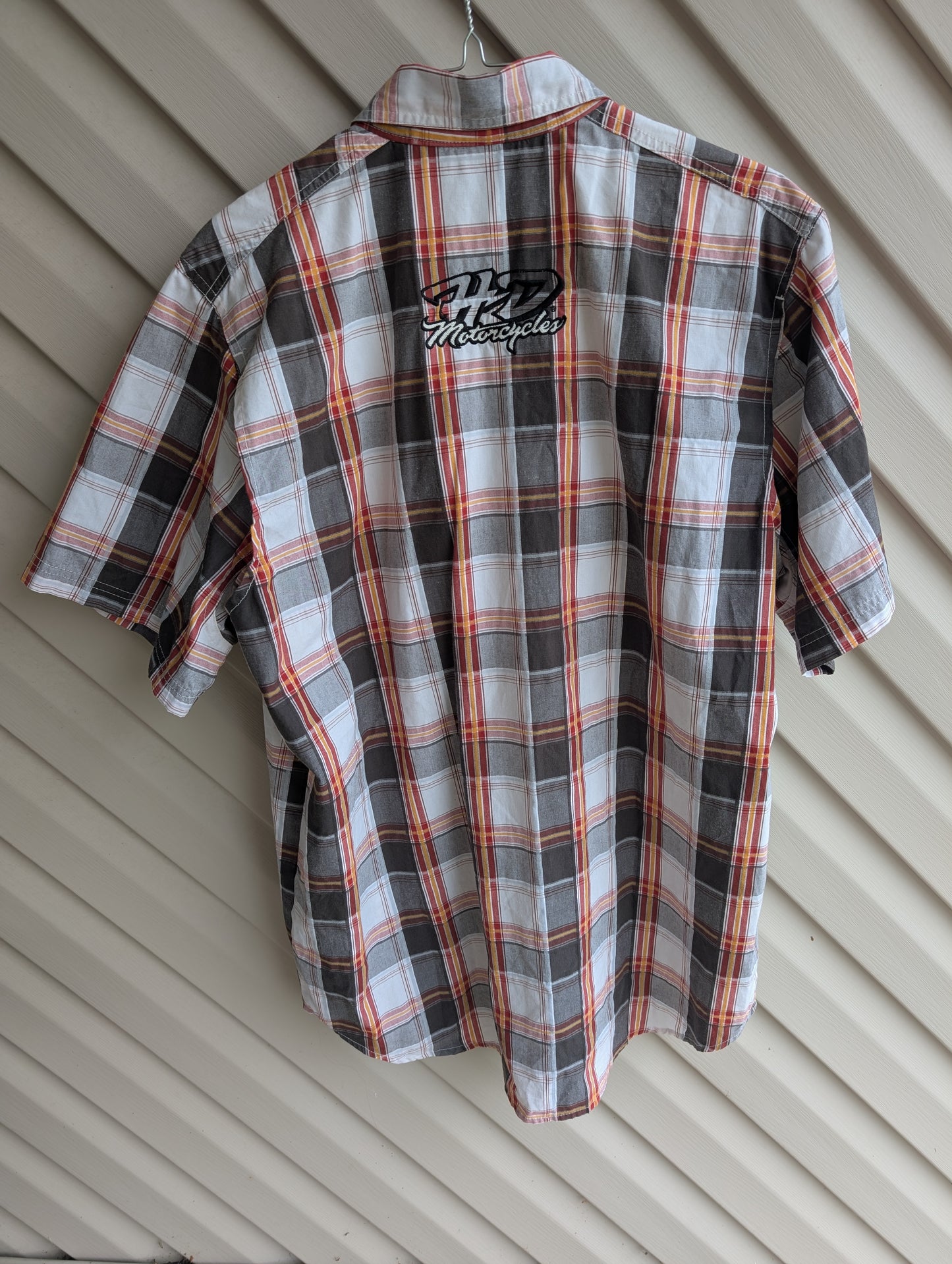 Mesh backed Harley Davidson Men's Button up size Large