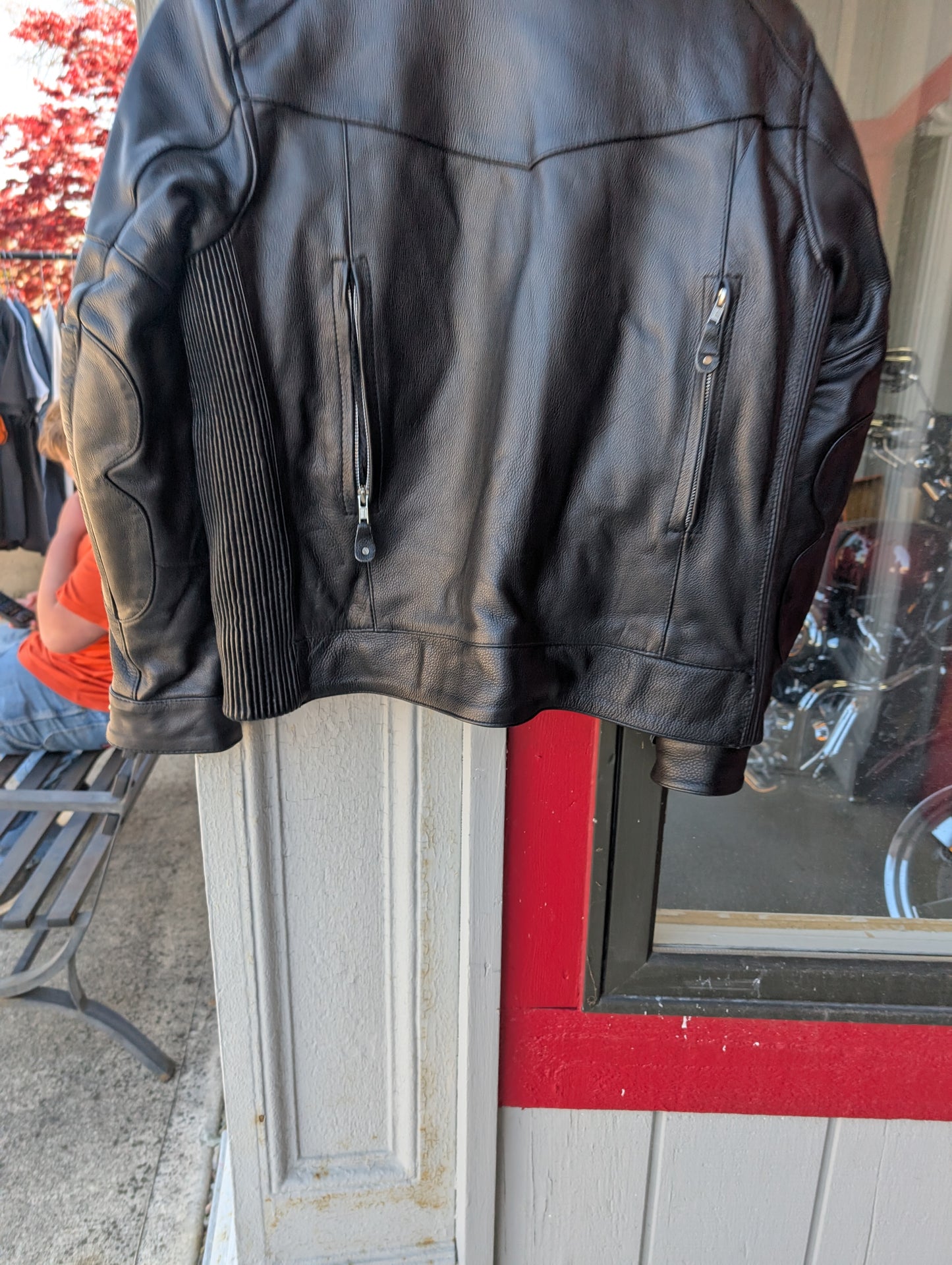 Milwaukee Leather Jacket size Large with Liner