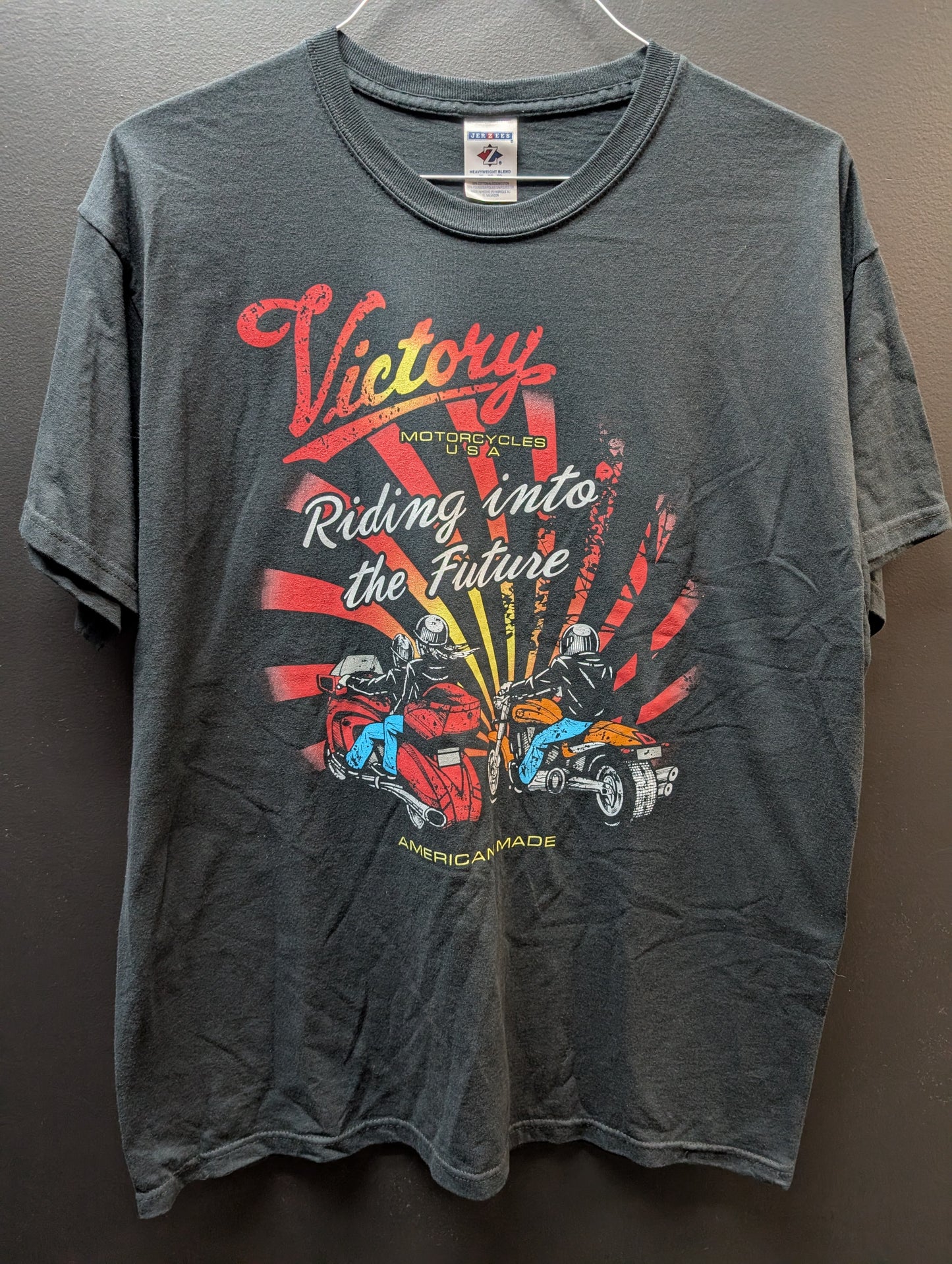 Victory XL Men's tshirt Riding into the Future