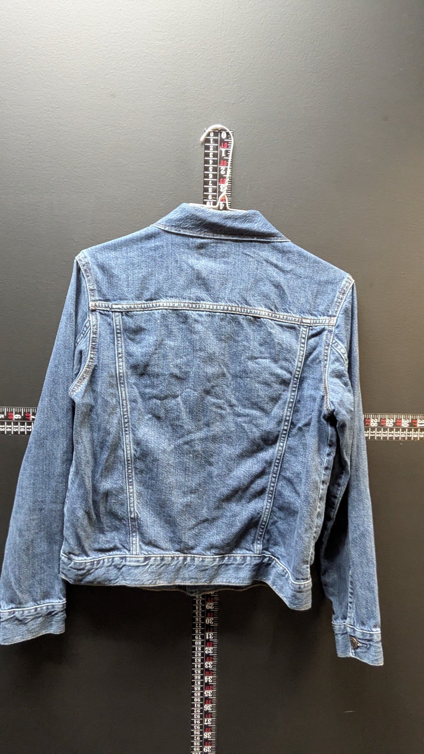GAP Denim Jacket Cropped Fit (Kids 2XL / Women’s XS-S) Classic Trucker