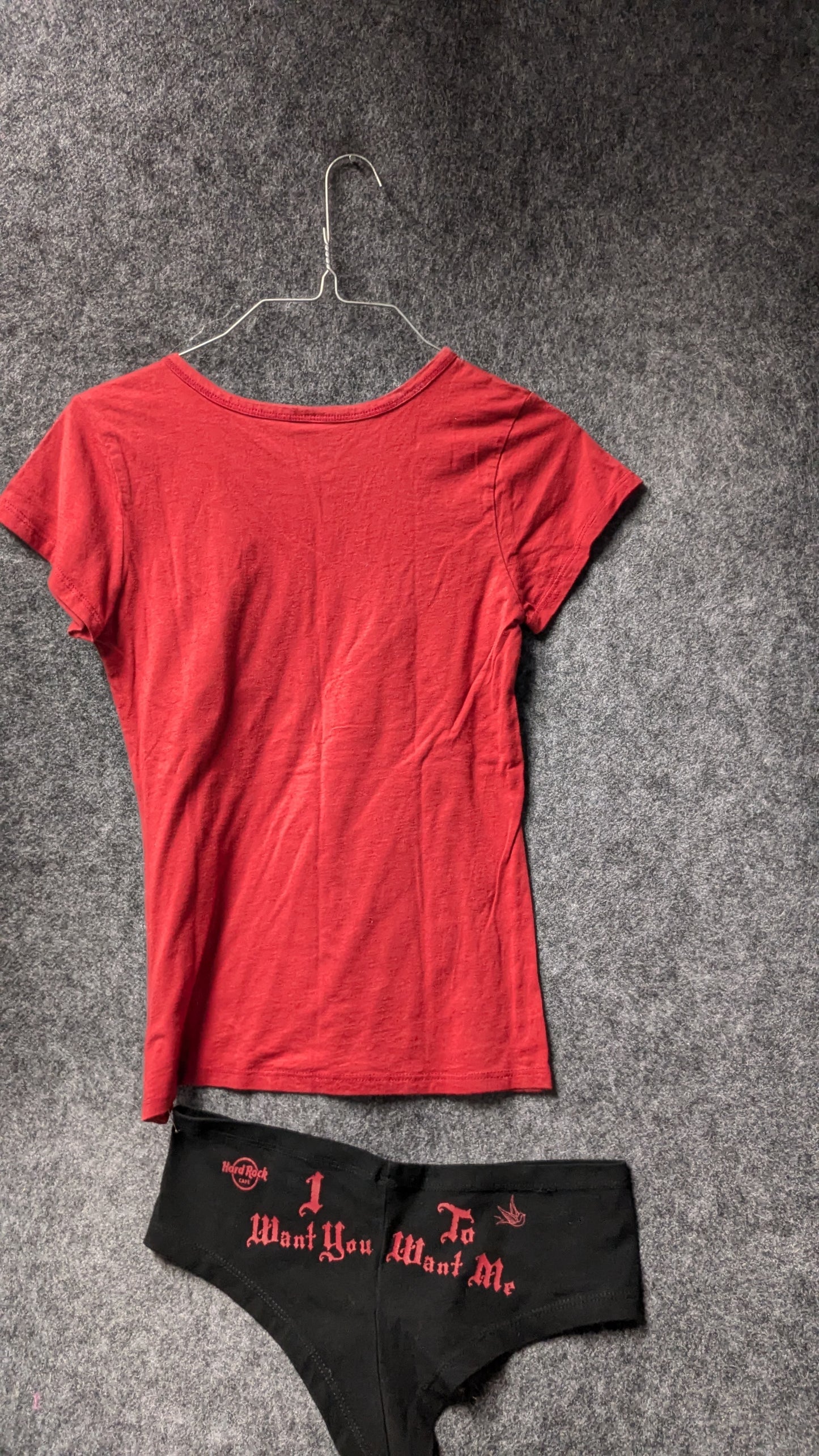 Hard Rock “I Want You to Want Me” Women’s Tee & Briefs Set – Chicago Edition