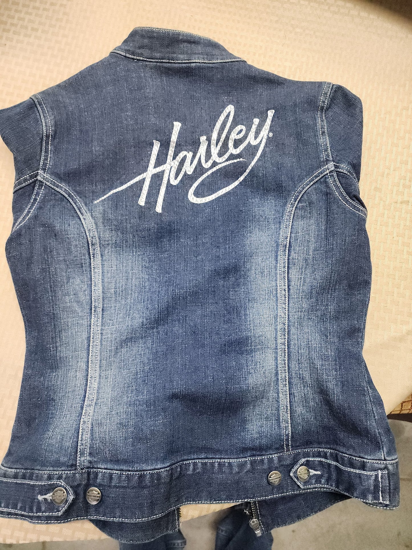 Vintage Y2K Harley Davidson Denim Women's Jean Jacket size Medium