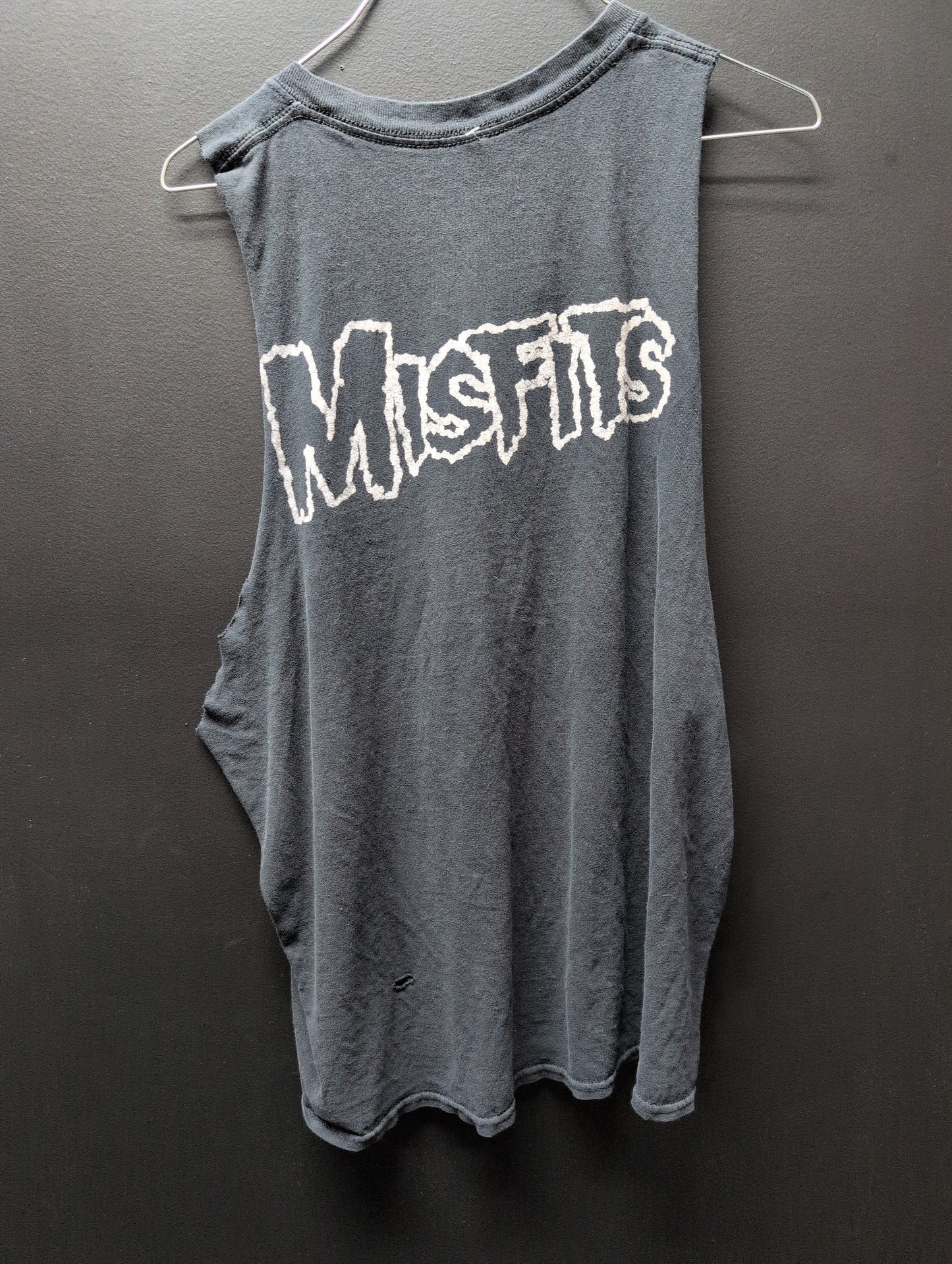 Cutoff tshirt misfits
