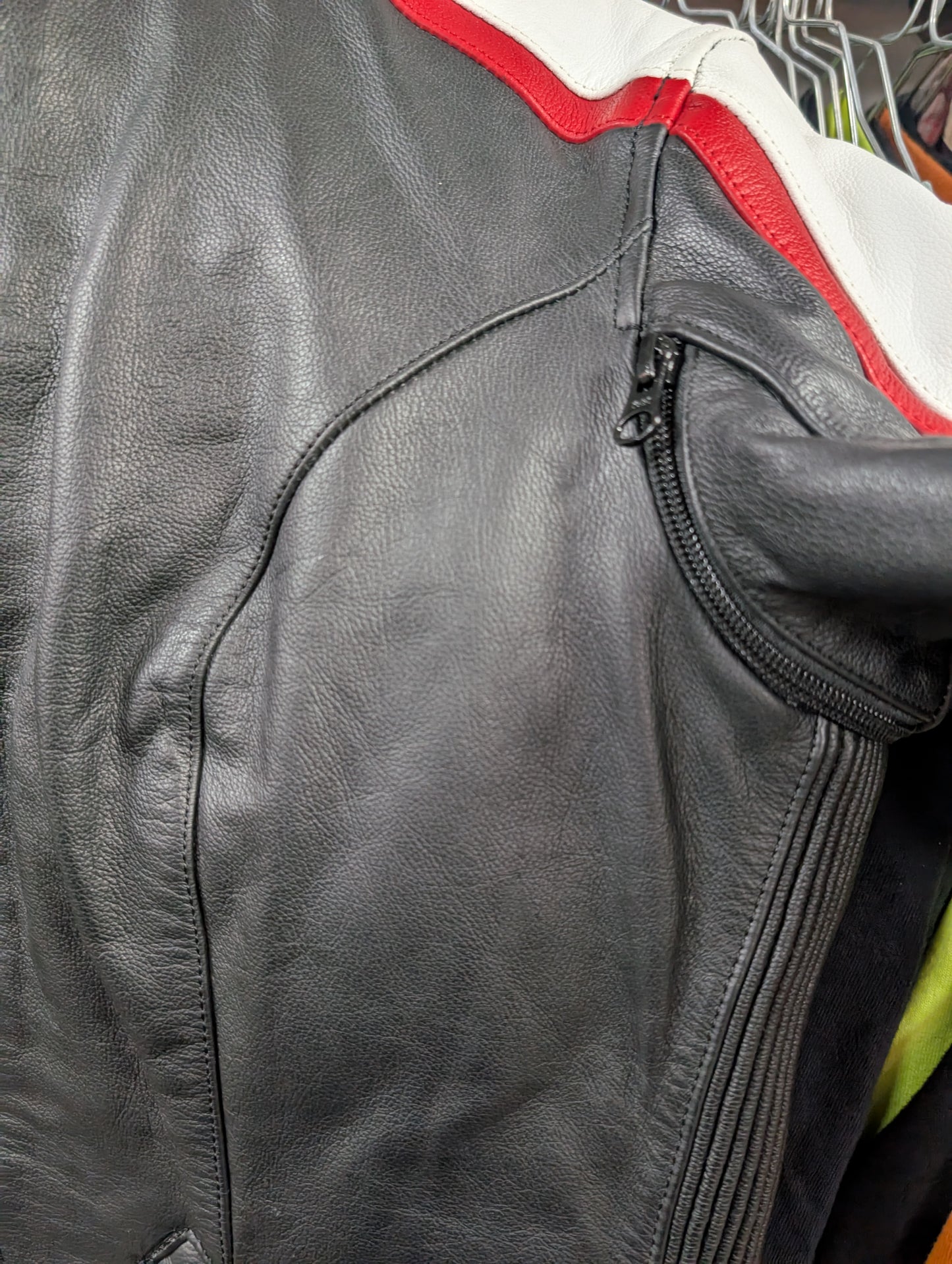 Leather Victory Motorcycle Jacket Women's Medium