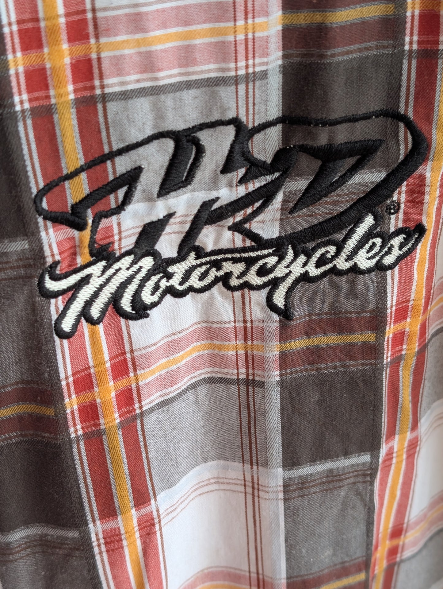 Mesh backed Harley Davidson Men's Button up size Large