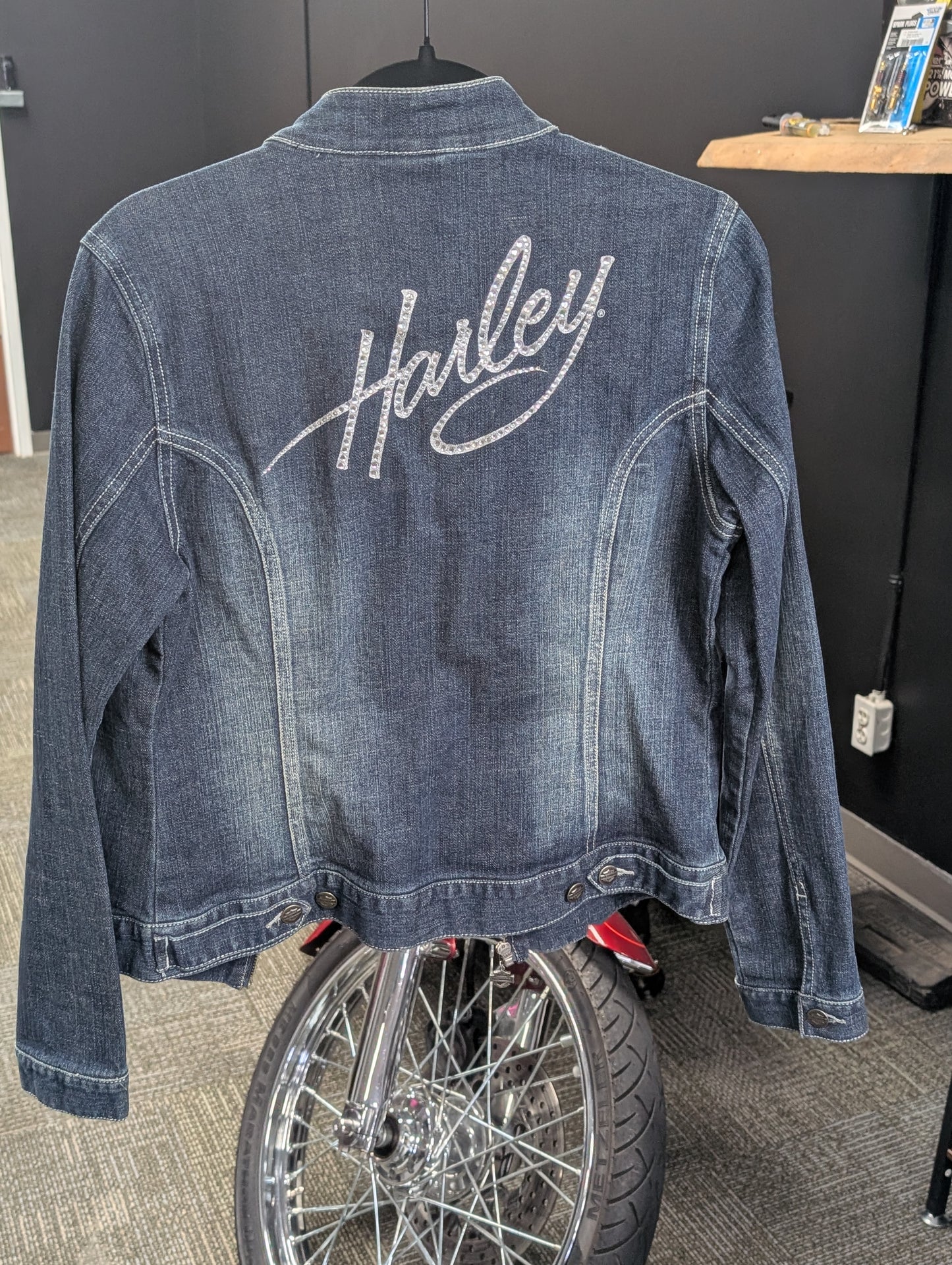 Vintage Y2K Harley Davidson Denim Women's Jean Jacket size Medium
