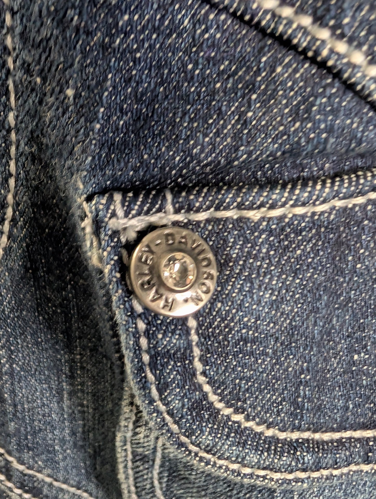 Vintage Y2K Harley Davidson Denim Women's Jean Jacket size Medium