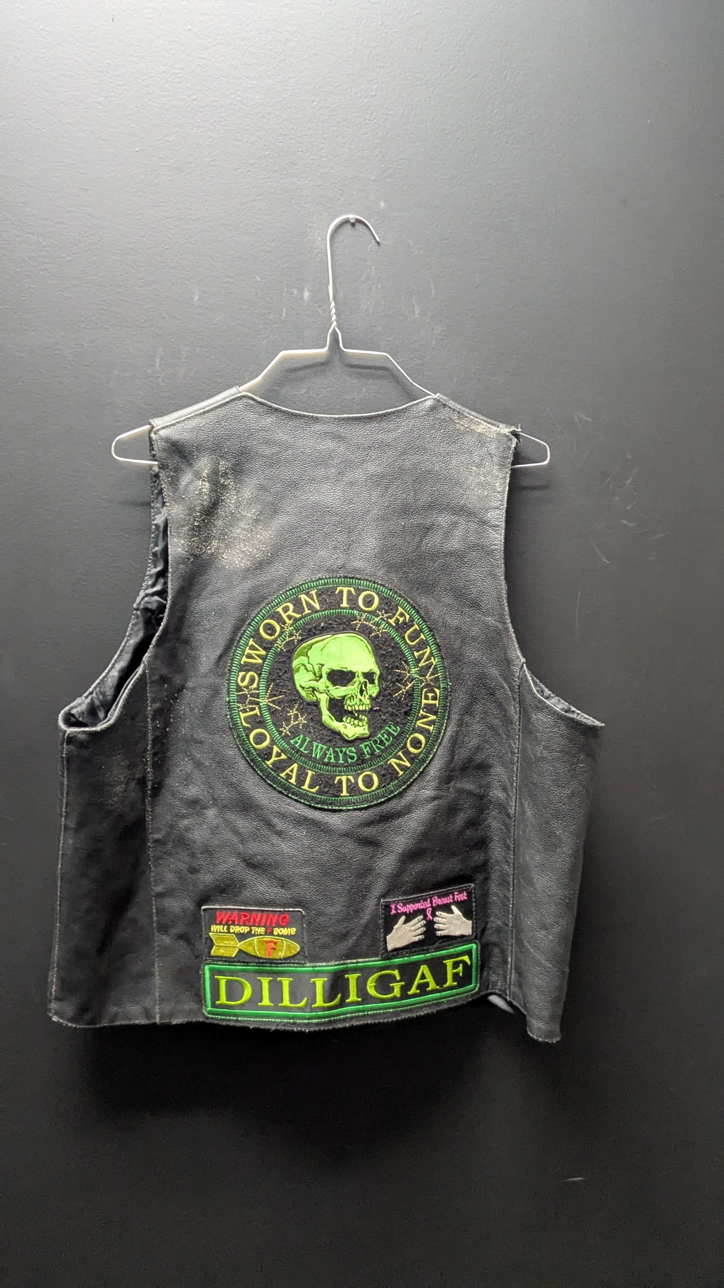 Zony Inc Men's leather vest -Large