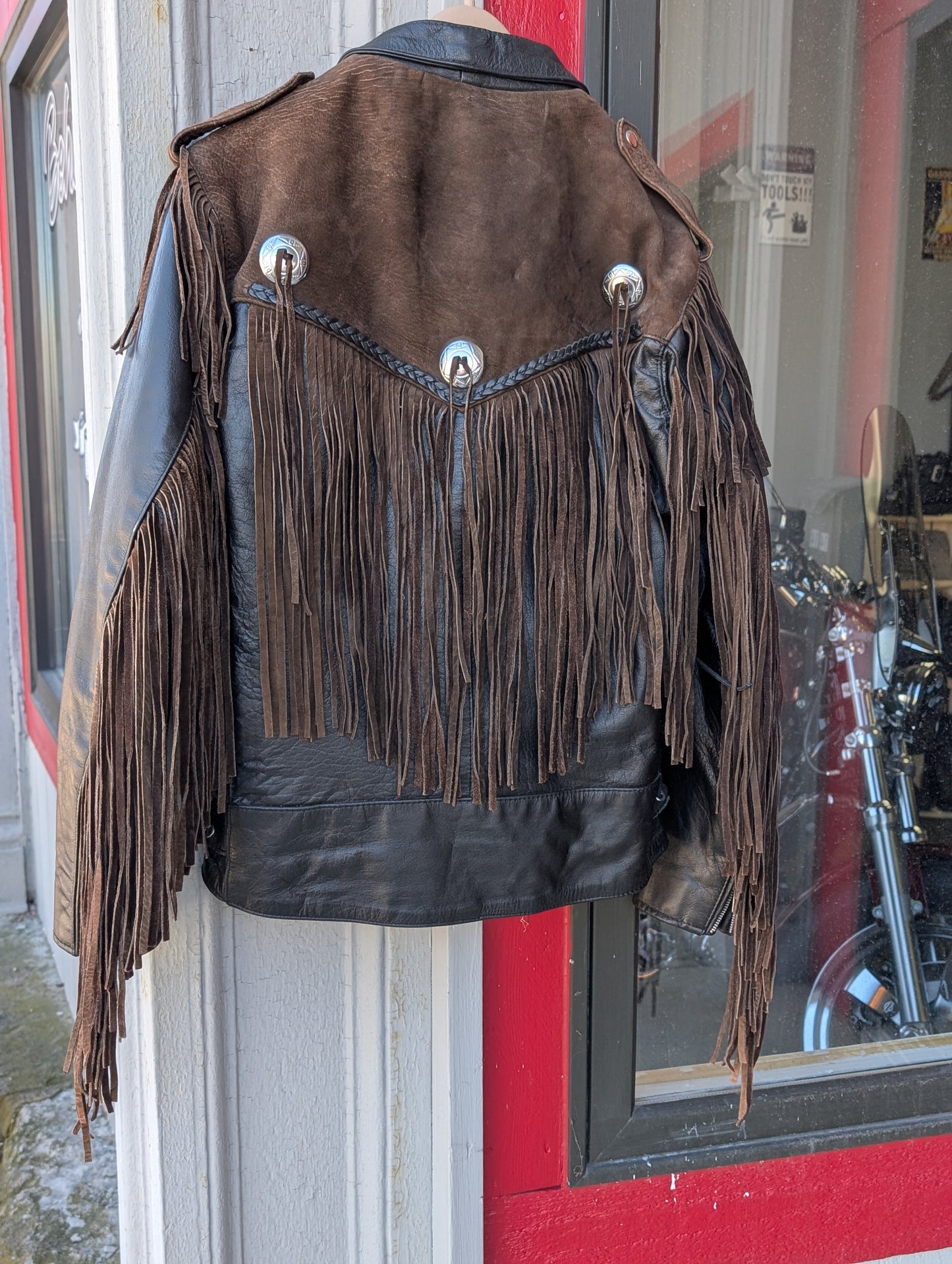 Leather wear fringe coat