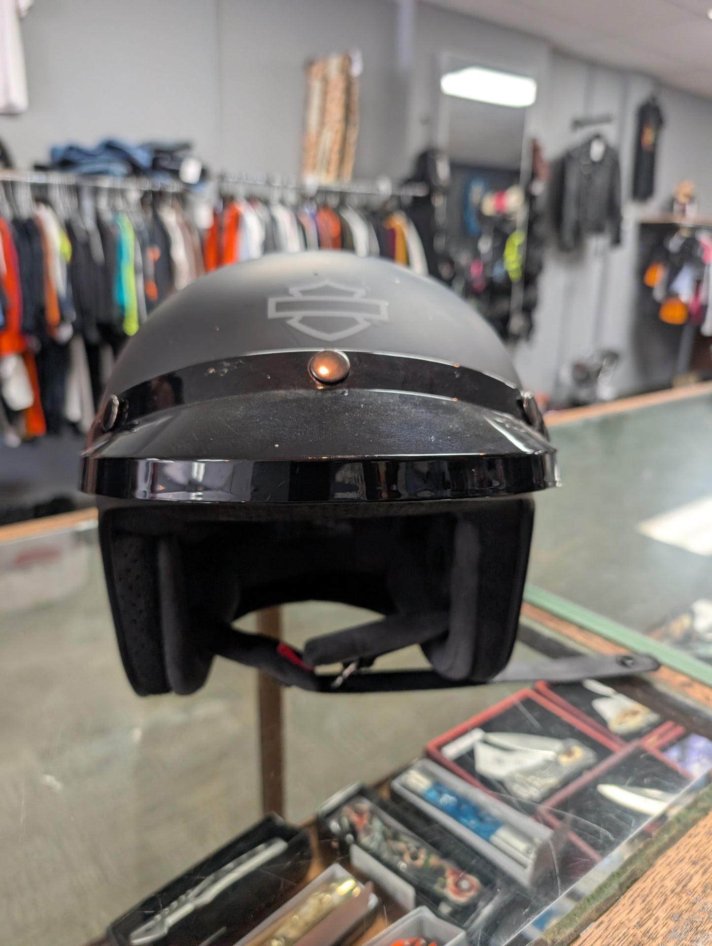 XXL Harley Davidson Sena Helmet, worn 1 time! Has 4 snap on visors with it - PICKUP ONLY - NO SHIPPING