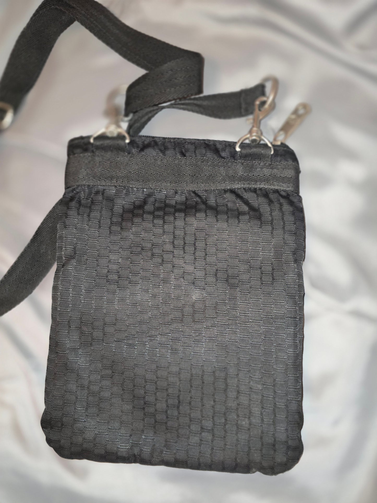 Harley-Davidson Womens Tail of the Dragon Cross-Body Crossbody Sling Purse