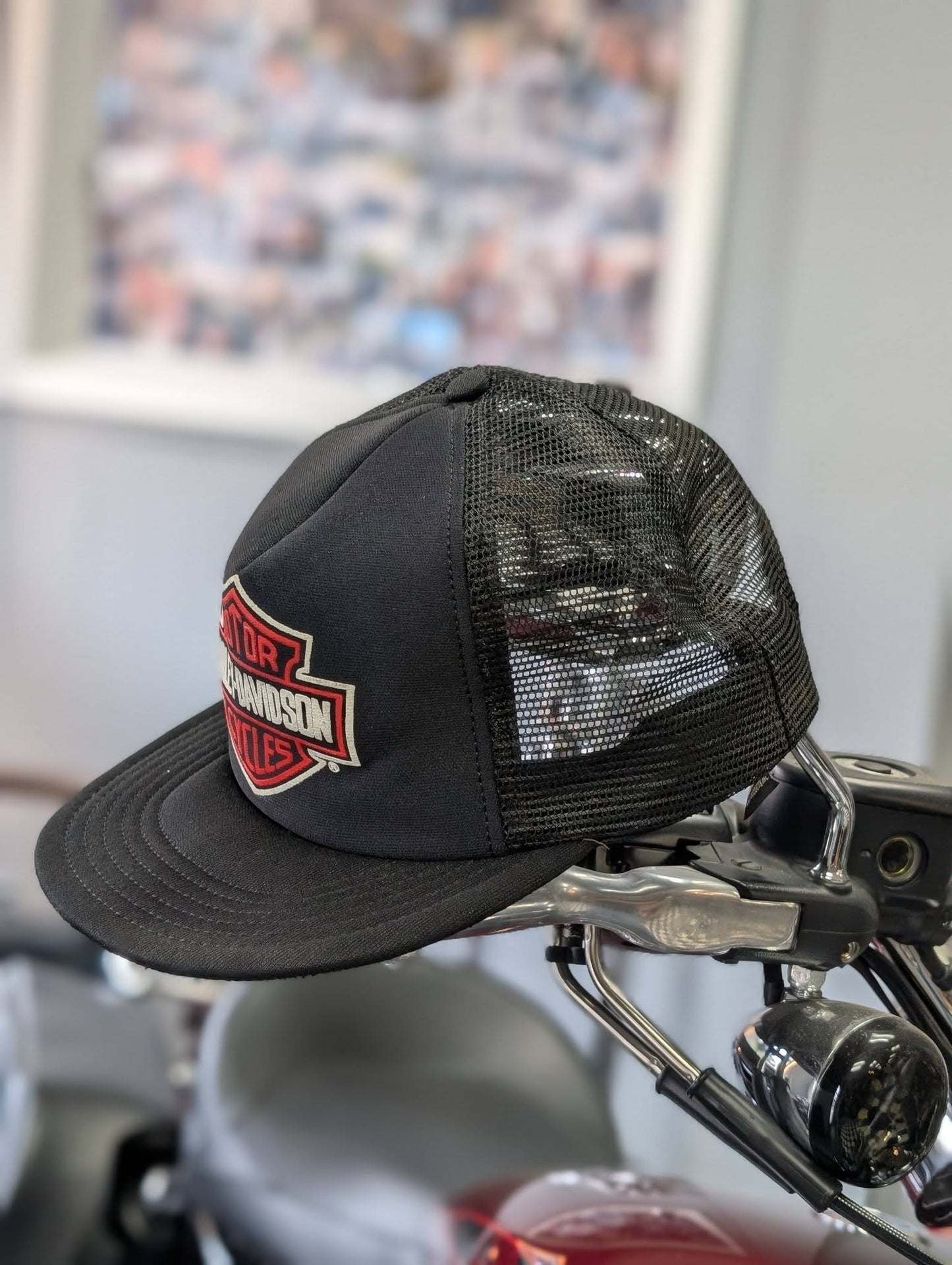 Vintage Harley-Davidson Bar & Shield Mesh Trucker Hat Black Snapback Cap