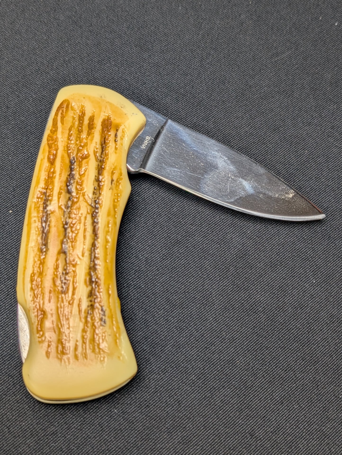 Eagle folding knife