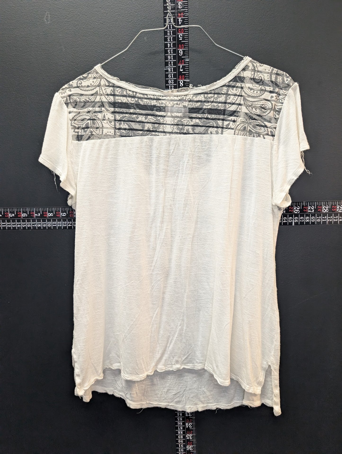 Harley-Davidson Women’s Distressed Skull Graphic Sheer Panel Tee – Medium