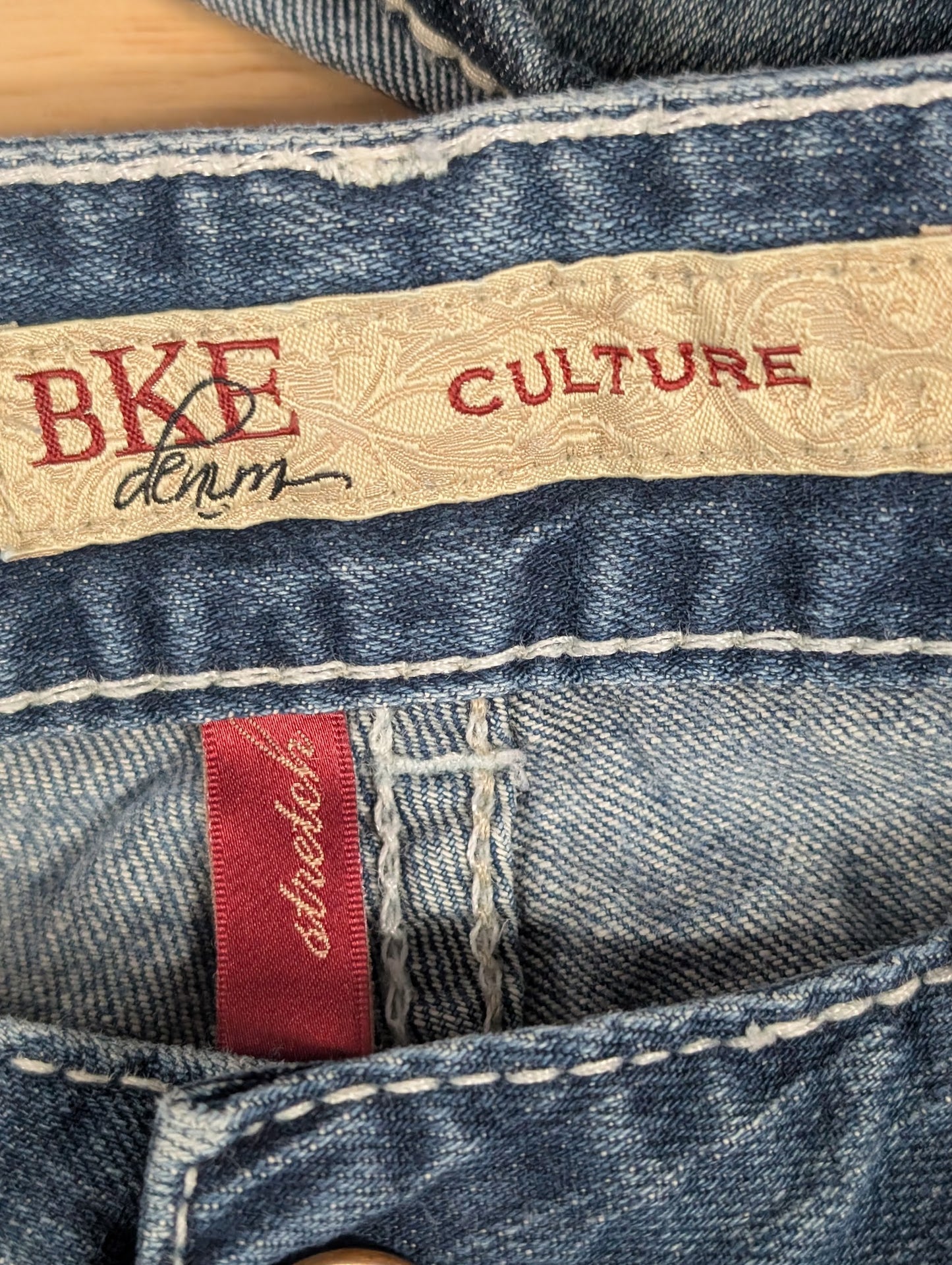 BKE Culture Bootcut Jeans – Medium Wash Distressed Denim (Women’s) 27