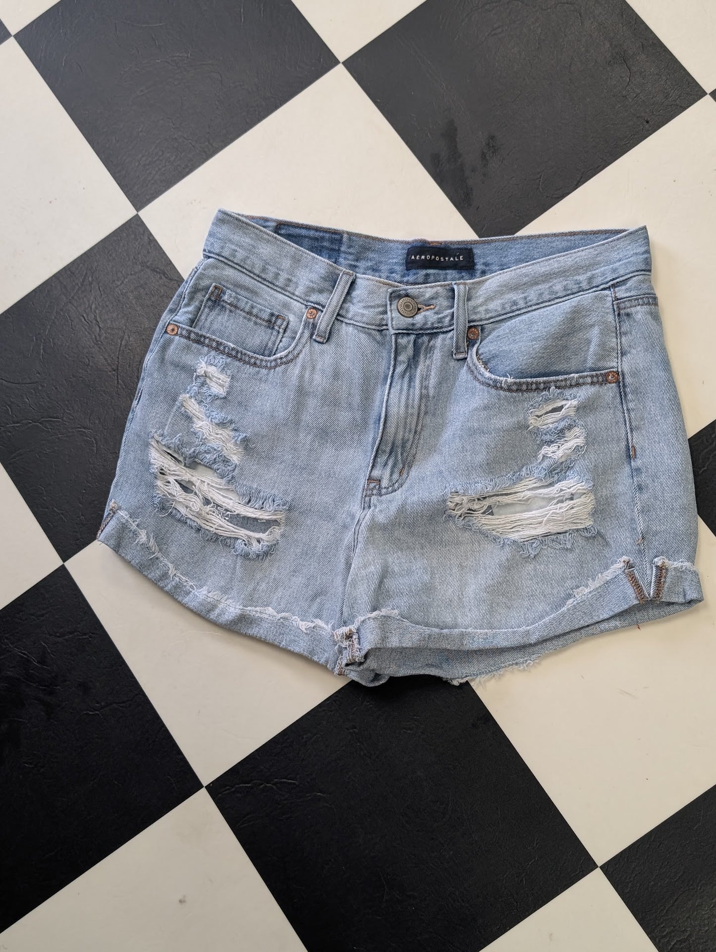 Aeropostale Distressed Denim Shorts – Light Wash Frayed Cutoffs (Size 8)