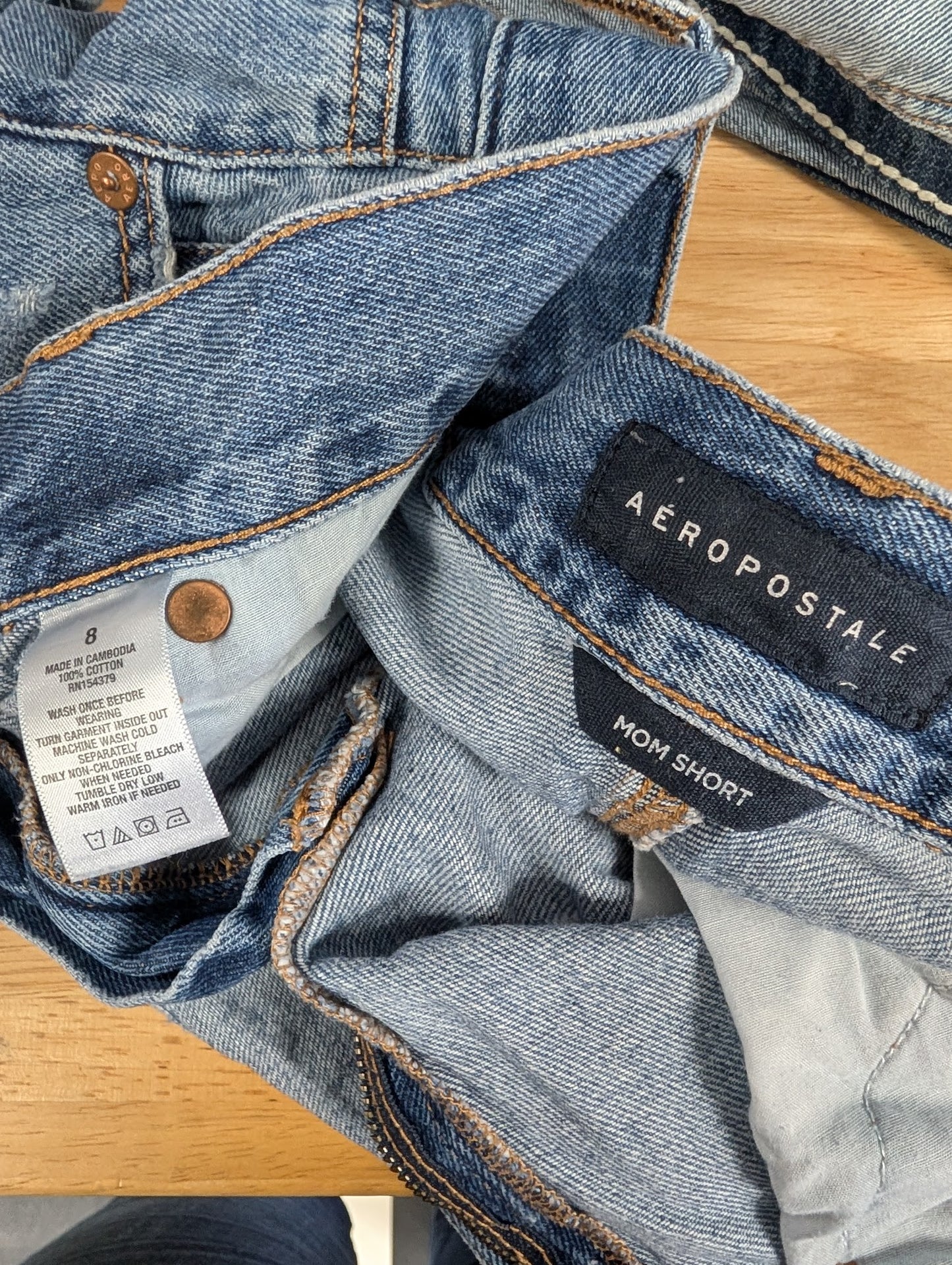Aeropostale Mom Shorts – Distressed Light Wash Denim Cutoffs (Size 8)