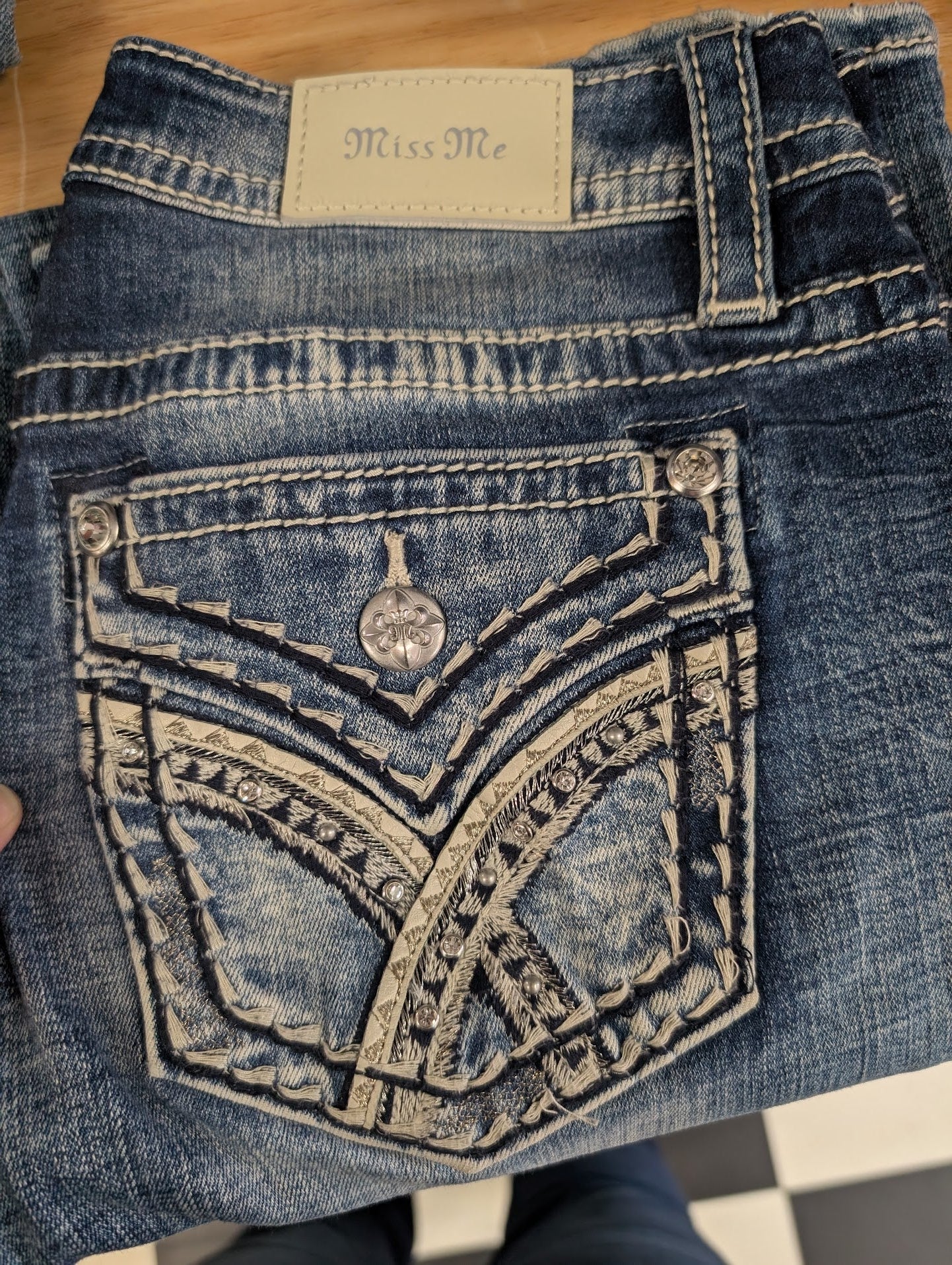 Miss Me Bootcut Jeans – Size 28, Embellished Back Pockets, Heavy Stitch