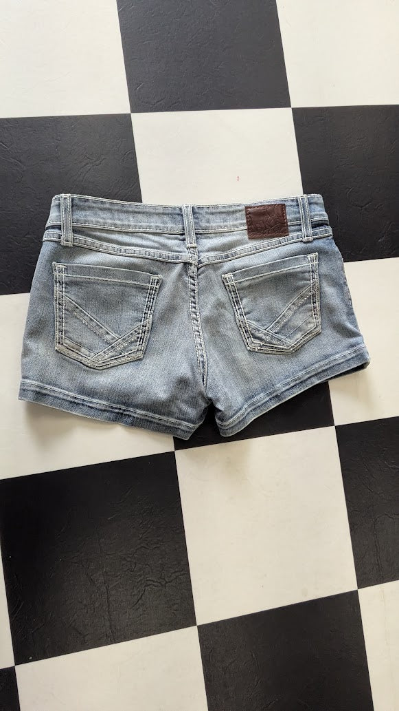 BKE Stella Women’s Denim Shorts Light Wash Distressed – Size 27