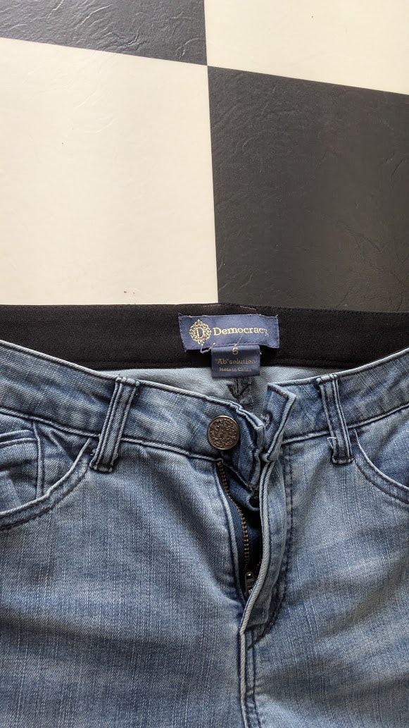 Democracy “Ab Solution” Straight/Ankle Jeans
