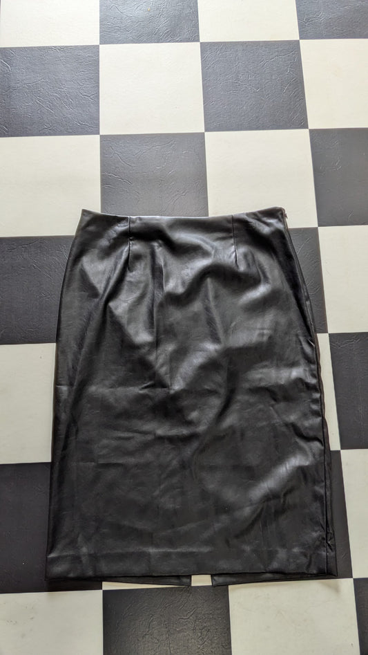 Nine West Black Faux Leather Midi Skirt – Sleek, Minimal, Effortless Edge