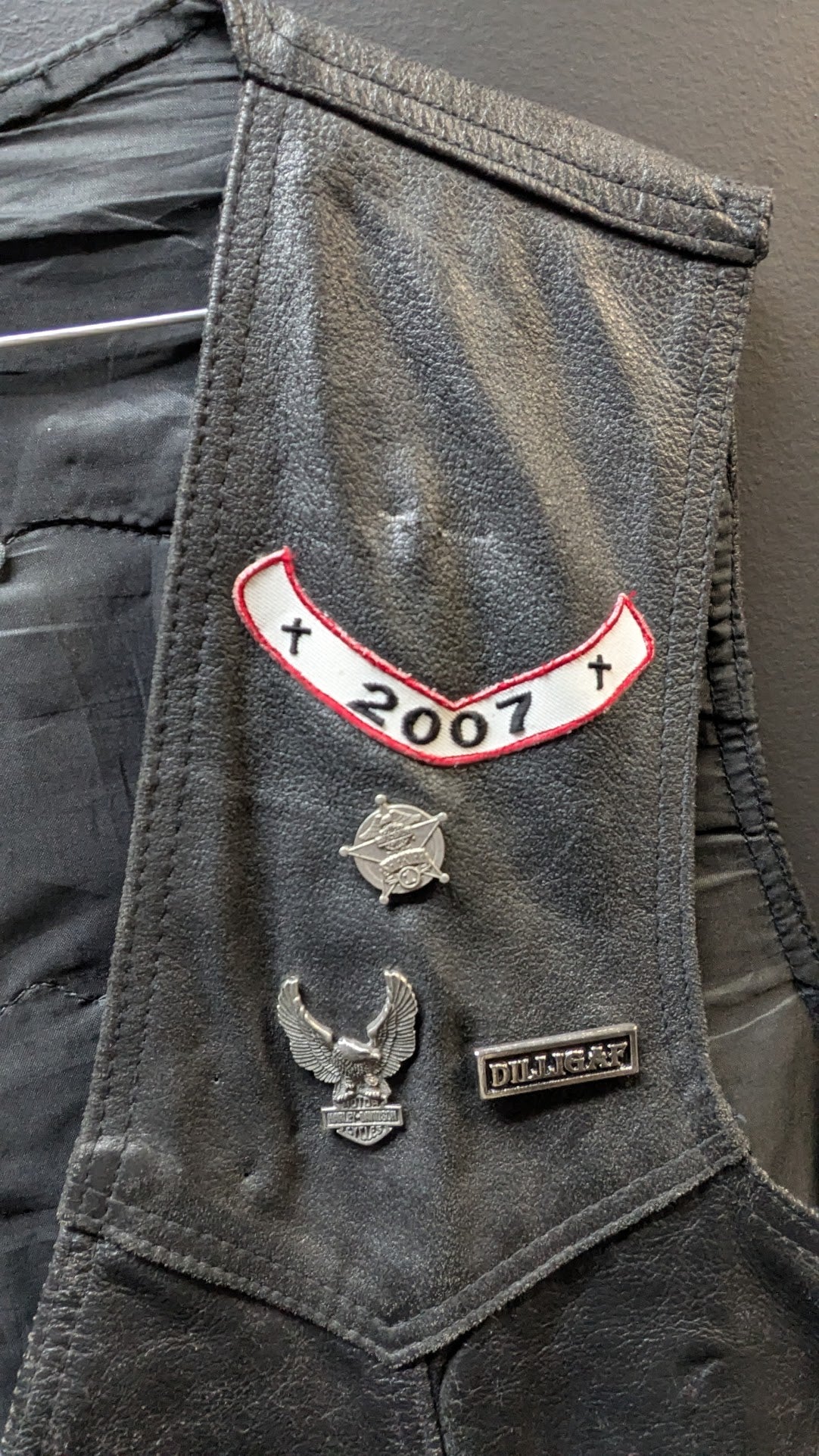 Leather Club Size 52 Black Leather Vest – Patched Biker Style w/ Pins & Back Graphic