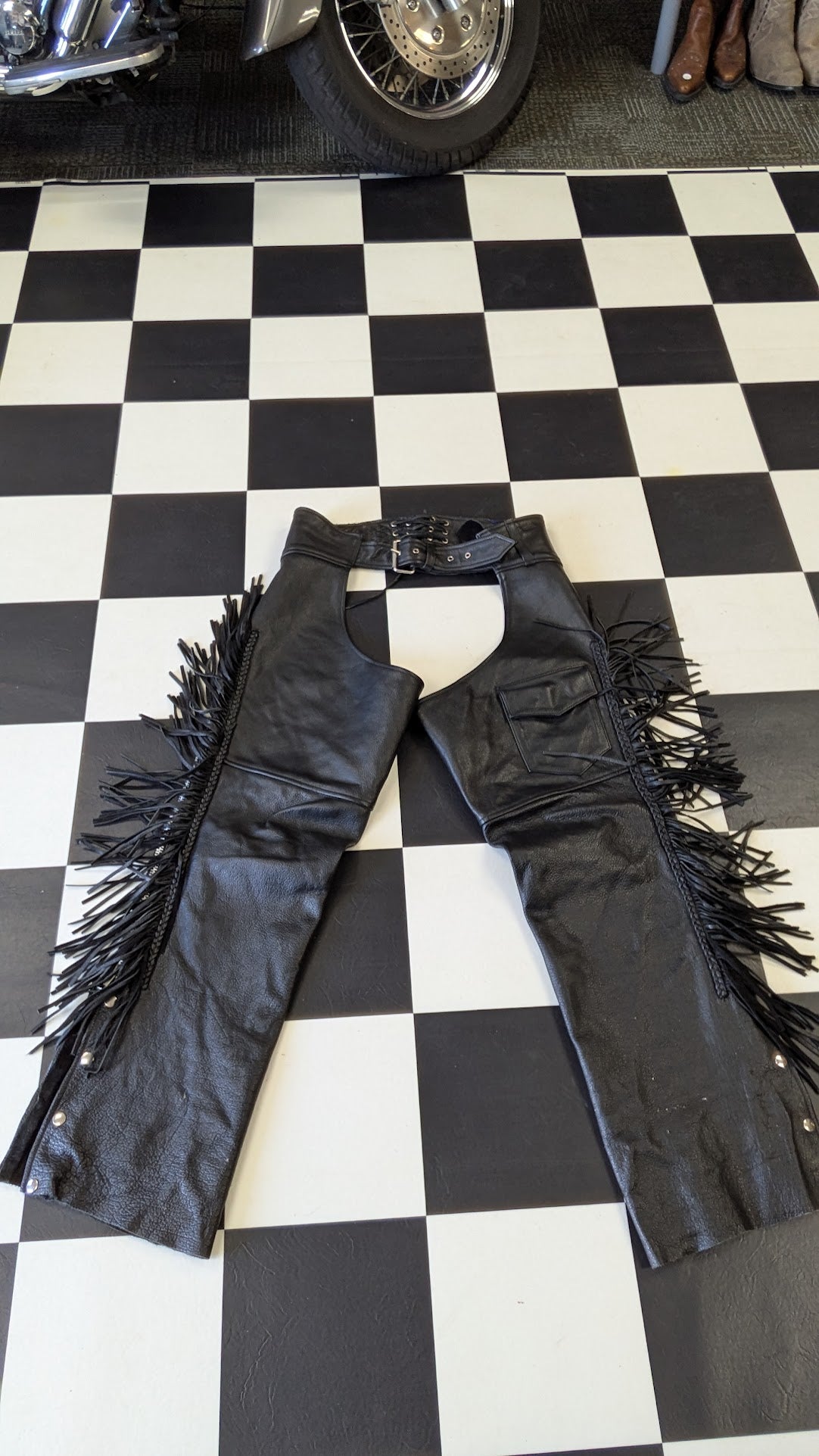 Fringed Leather Motorcycle Chaps – MOB – Size M – Braided Trim