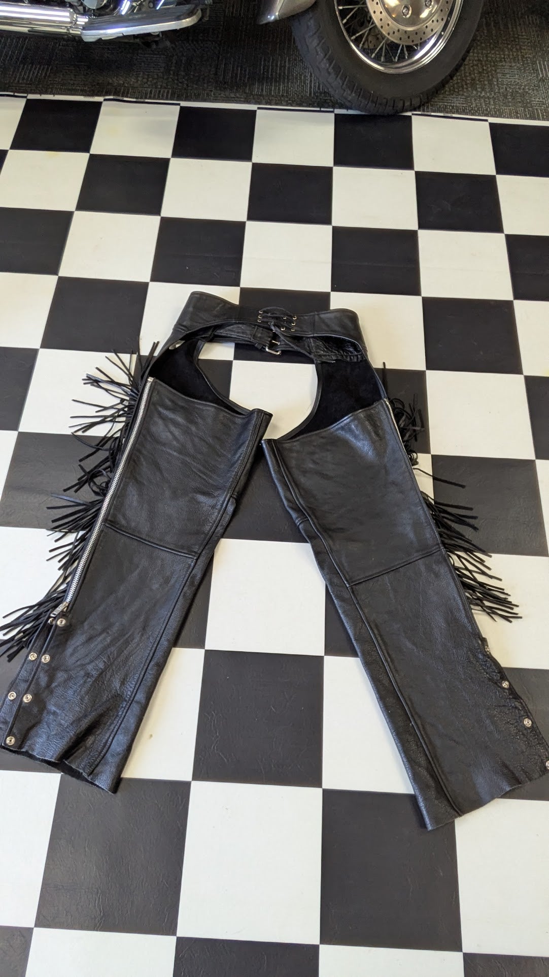 Fringed Leather Motorcycle Chaps – MOB – Size M – Braided Trim