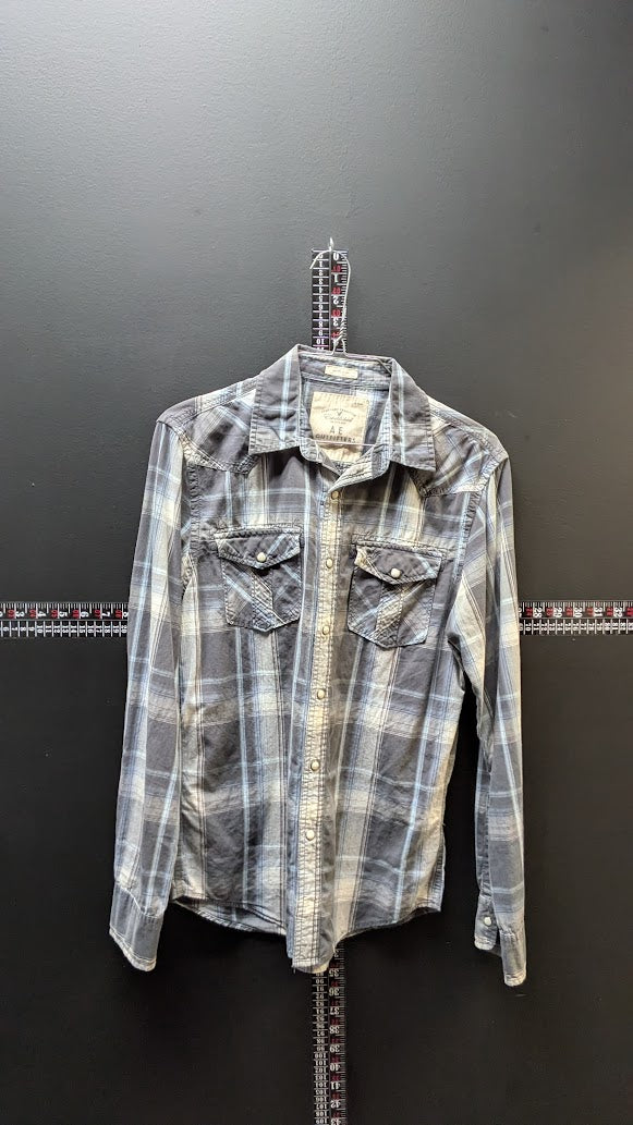 AEO Plaid Button-Up – Vintage Fit – Size Small