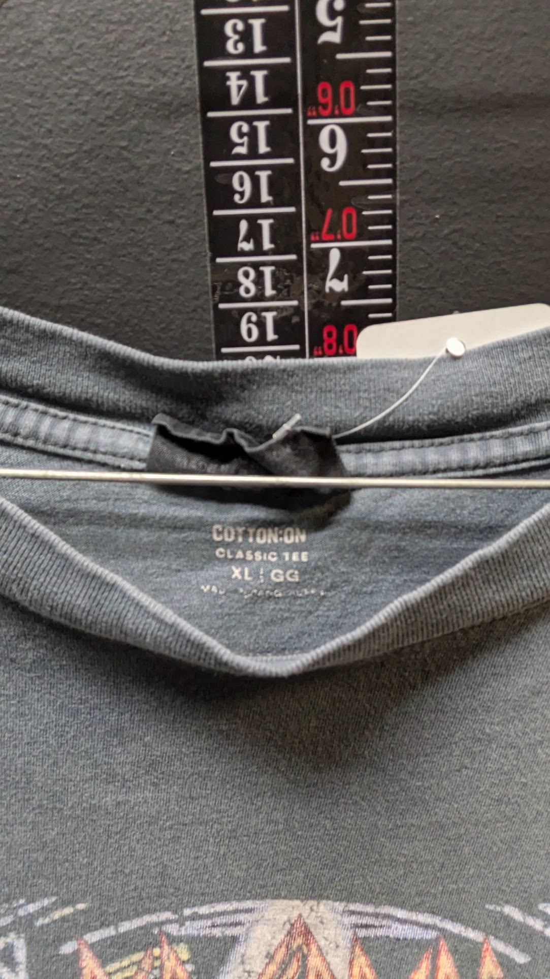 Def Leppard Graphic Band Tee –  XL (Cotton On)