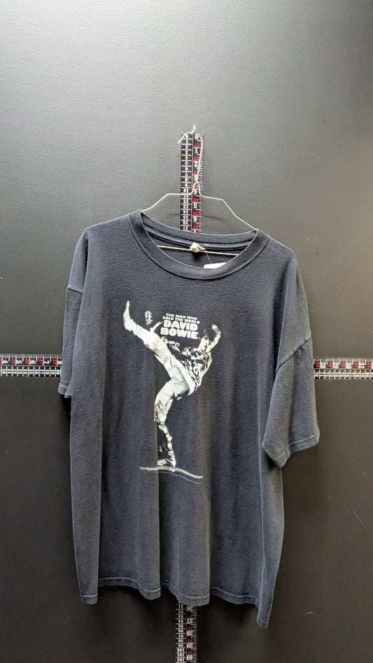 David Bowie “The Man Who Sold the World” Graphic Tee – Black (XL)