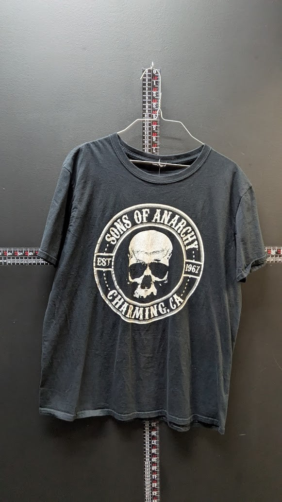Sons of Anarchy “Charming, CA Skull Logo” Graphic T-Shirt – Black – Size (Faded Tag, Est. Large)