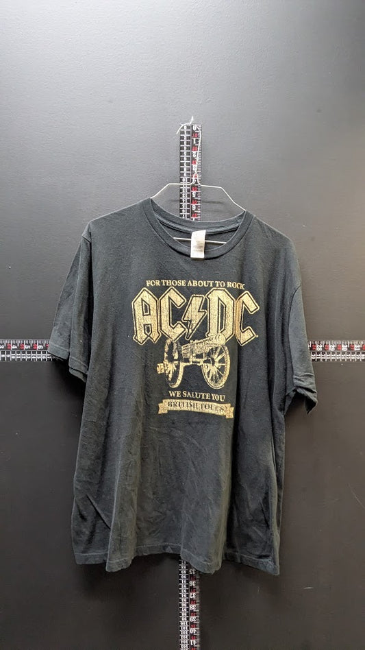 AC/DC “For Those About to Rock” Graphic T-Shirt – Black – Size XL