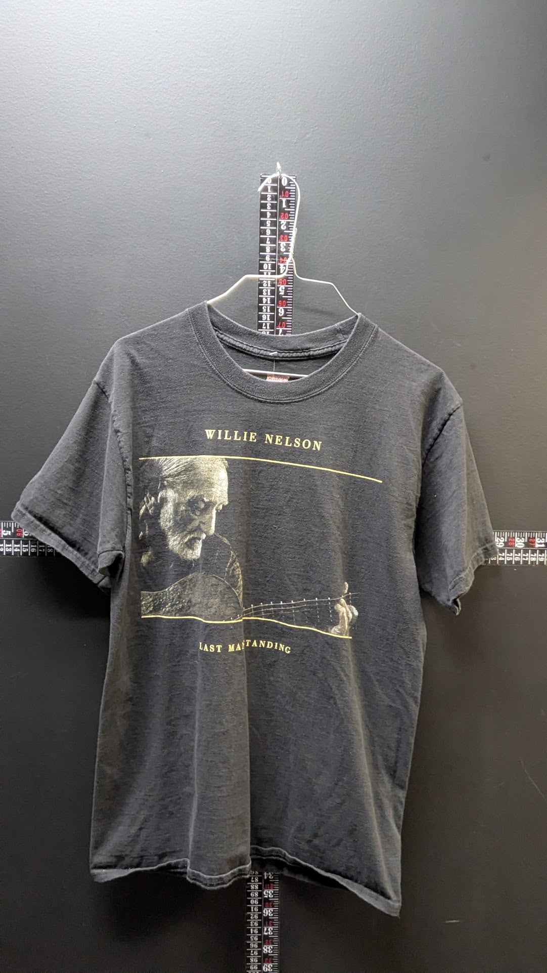 Willie Nelson Last Man Standing T-Shirt Black Size Medium