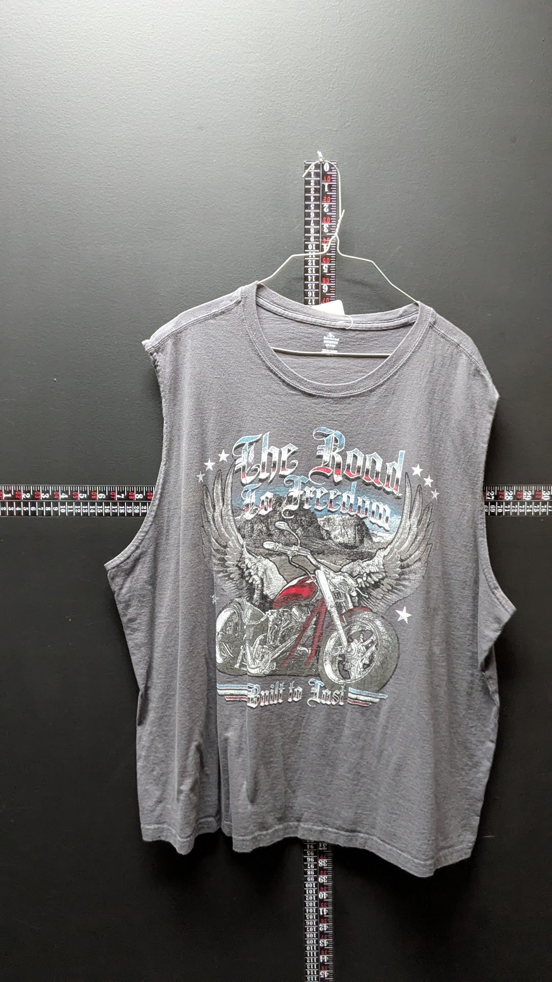 “The Road to Freedom” Cutoff Biker Tank Gray 2XL
