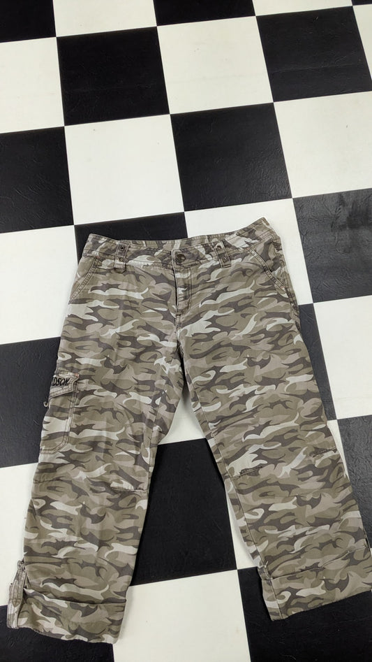 Harley-Davidson Women’s Camo Cargo Riding Pants – Cropped Biker Capris – Size 4