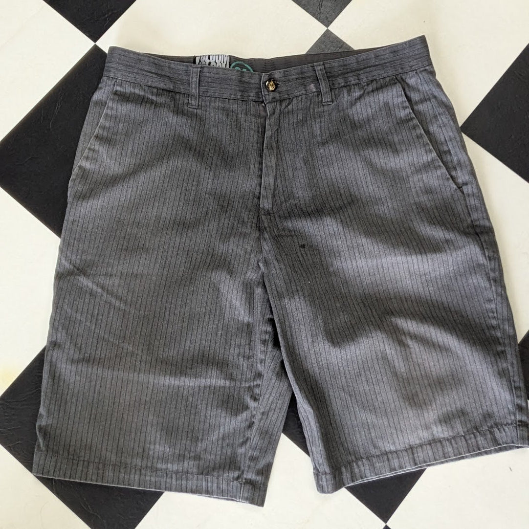 Volcom Men’s Gray Pinstripe Shorts Size 34 Casual Skate Surf Chino Shorts