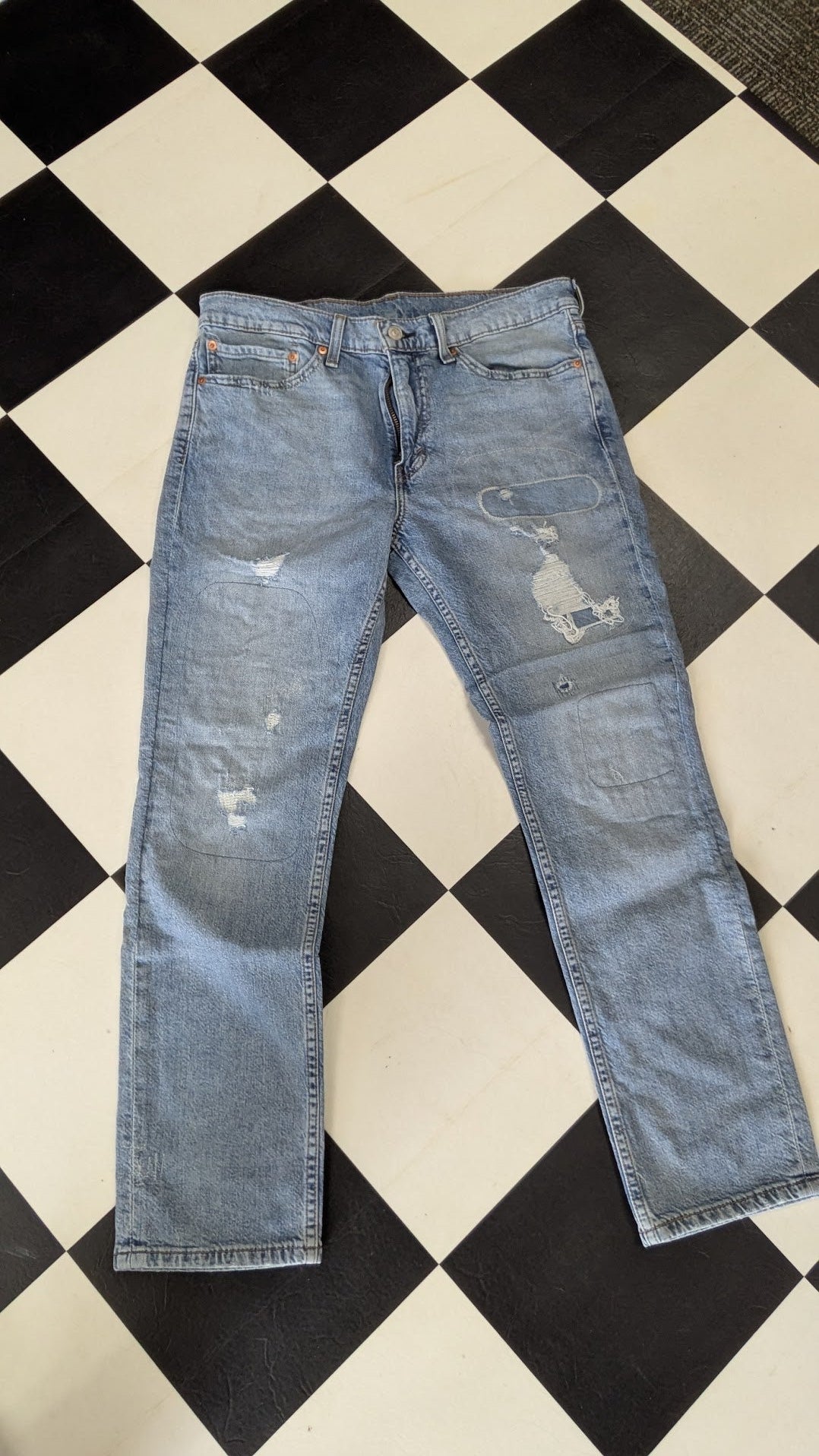Levi’s 514 Men’s Straight Jeans 34x30 Light Wash Distressed Denim