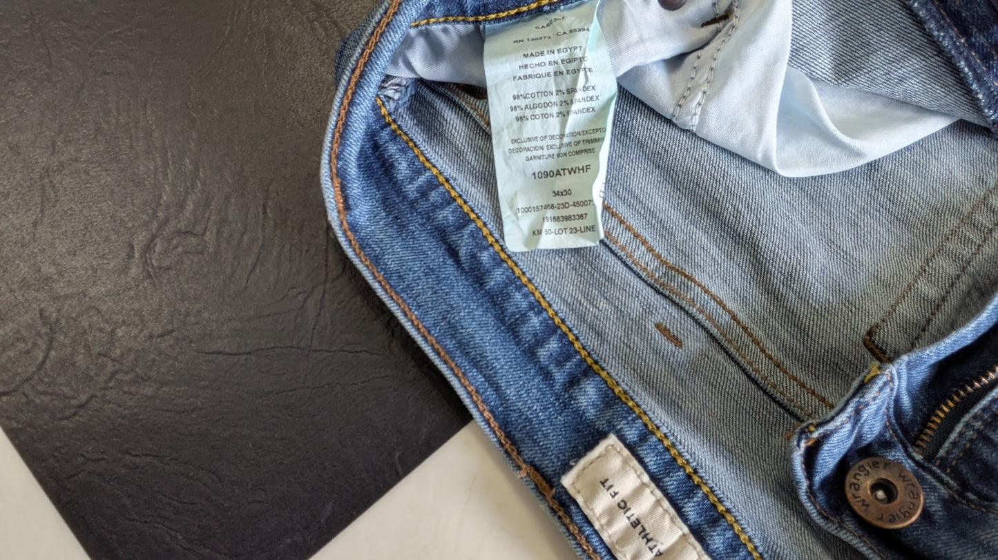 Wrangler Athletic Fit Jeans Men’s 34x30 Blue Denim Stretch Straight Leg